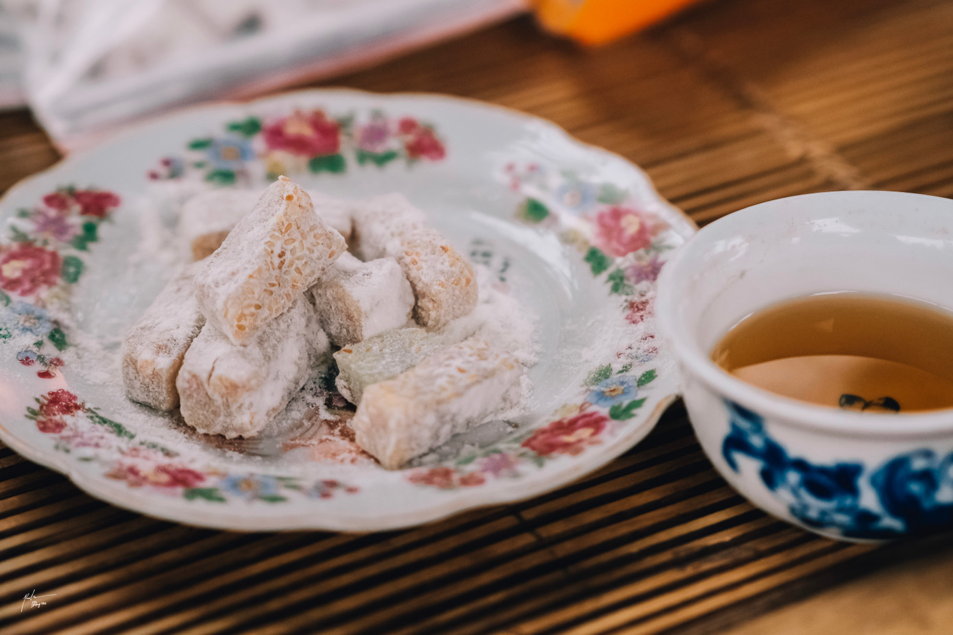 Chè Lam – cái tên làm nhiều người nhầm tưởng là đồ uống nhưng lại là món ăn đặc sản tại đây. Chè Lam – cái tên làm nhiều người nhầm tưởng là đồ uống nhưng lại là món ăn đặc sản tại đây.