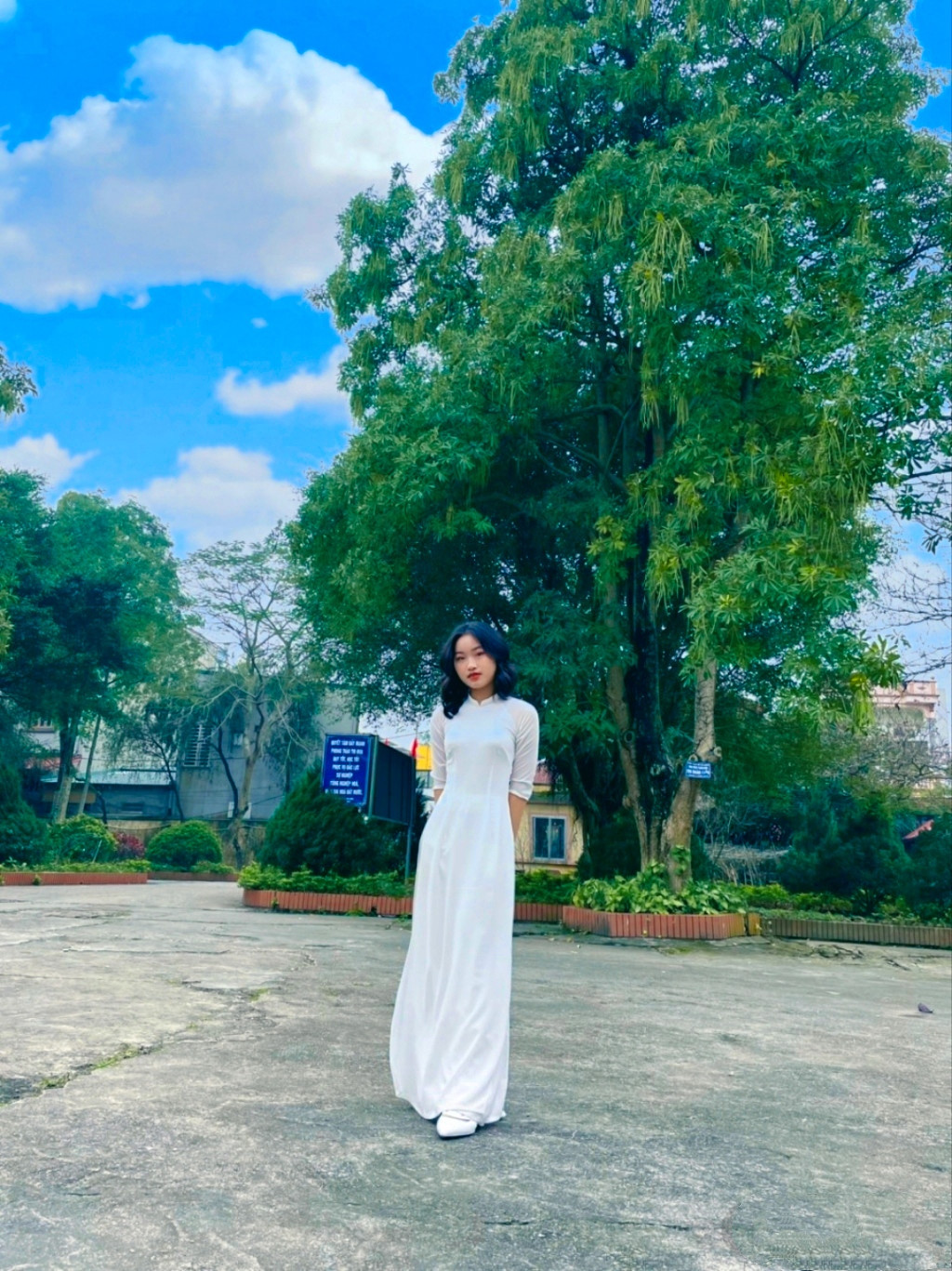 Hiện tại, Thảo Hiền đang làm gia sư dạy kèm môn Tiếng Anh và Ngữ Văn.