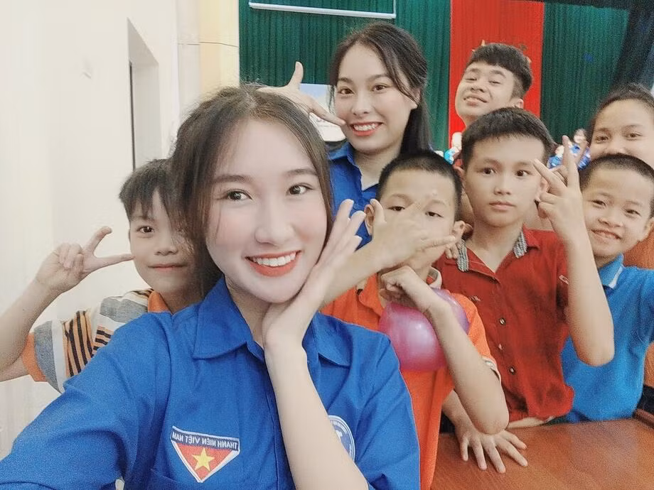 Ngọc Ánh tại hoạt động thiện nguyện trong khuôn khổ cuộc thi “Nữ sinh viên Y Dược Tài năng - Duyên dáng năm 2022”. Ngọc Ánh tại hoạt động thiện nguyện trong khuôn khổ cuộc thi “Nữ sinh viên Y Dược Tài năng - Duyên dáng năm 2022”.