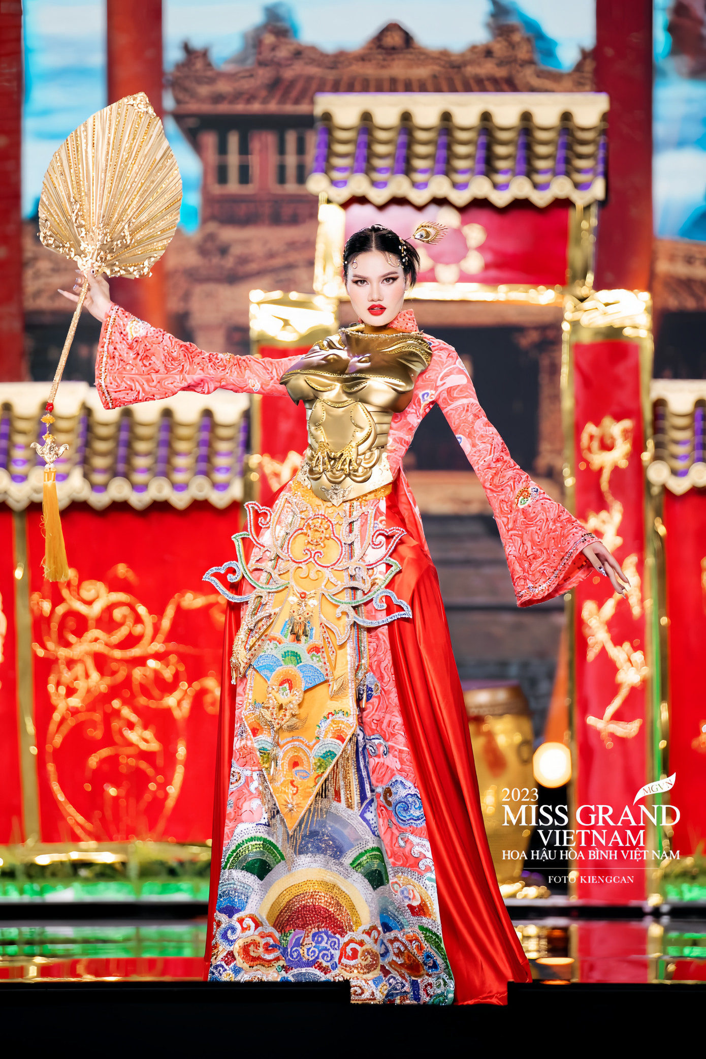 Mỗi lần thiết kế của cậu đăng tải đa số ai cũng nhận ra cái tên Nguyễn Đức Lương.