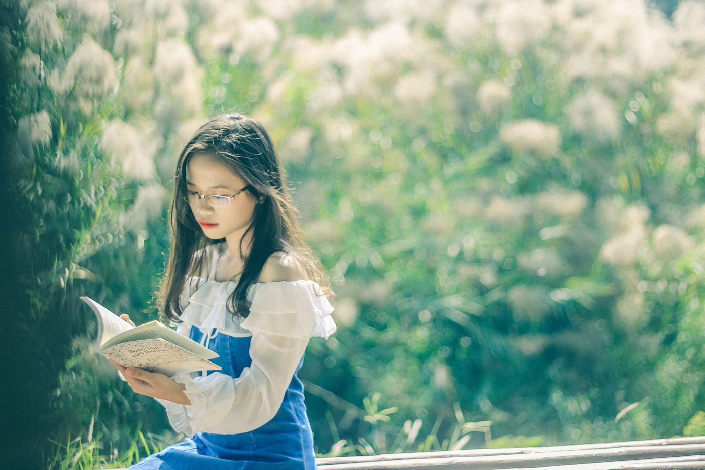 Cô gái sinh năm 2001 đang theo đuổi Khoa học Dữ liệu với kỳ vọng sẽ đạt được nhiều thành tựu hơn trong ngành này. Cô gái sinh năm 2001 đang theo đuổi Khoa học Dữ liệu với kỳ vọng sẽ đạt được nhiều thành tựu hơn trong ngành này.