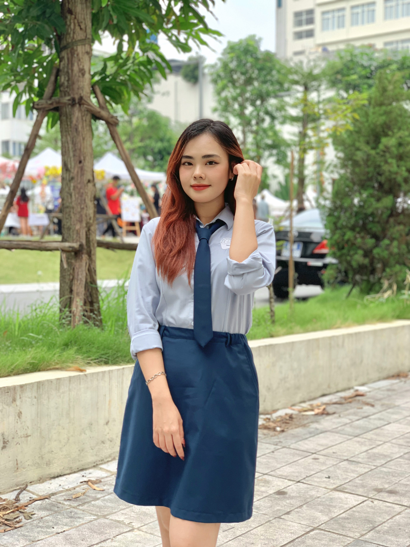 Lê Mỹ Hân (sinh năm 2003), quê Khánh Hoà, là sinh viên năm thứ ba ngành Truyền thông quốc tế tại Học viện Ngoại giao.