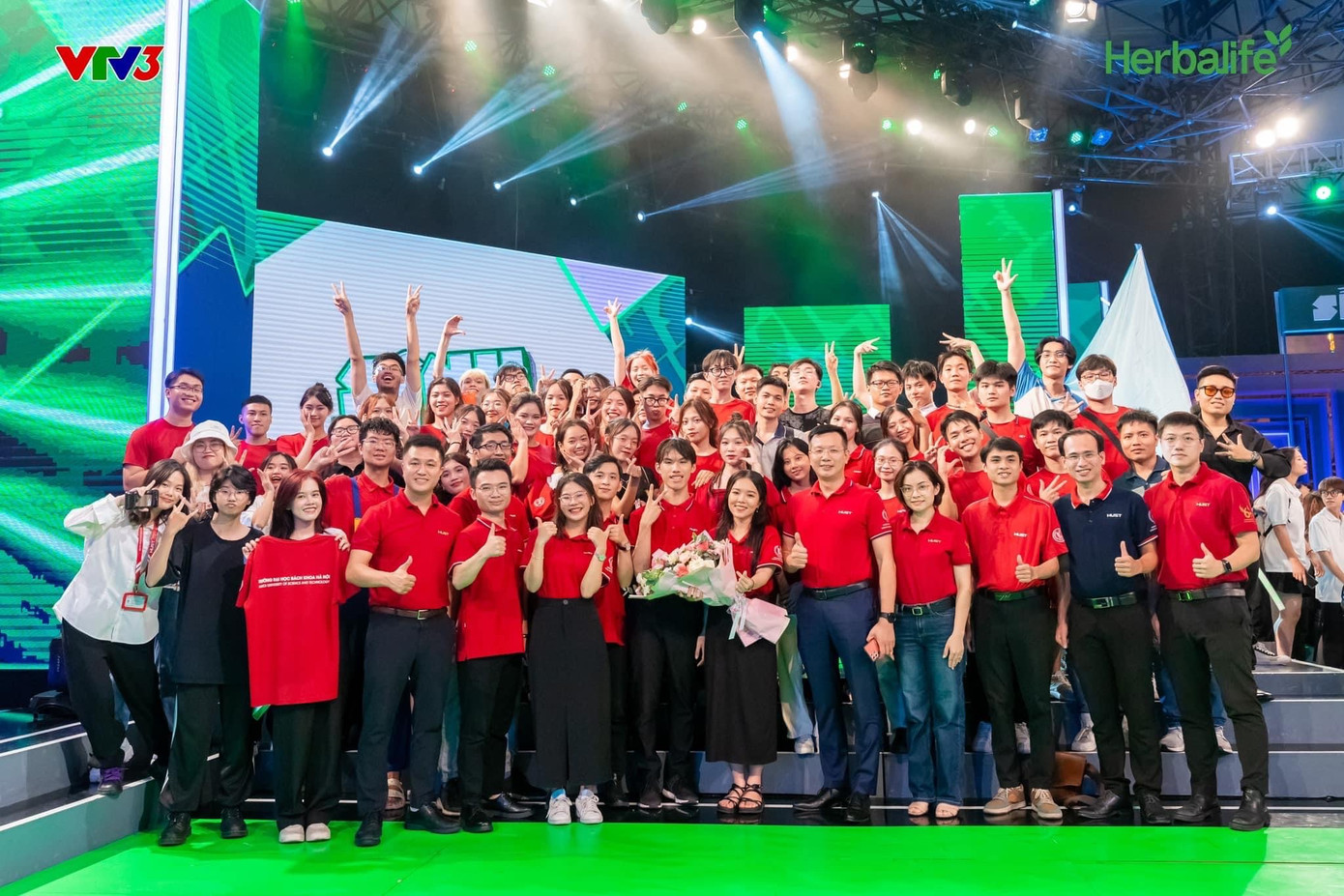 Hải Anh tham gia ghi hình Cuộc thi Sinh viên thế hệ mới tại VTV cùng Đoàn Thanh niên Đại học. Hải Anh tham gia ghi hình Cuộc thi Sinh viên thế hệ mới tại VTV cùng Đoàn Thanh niên Đại học.