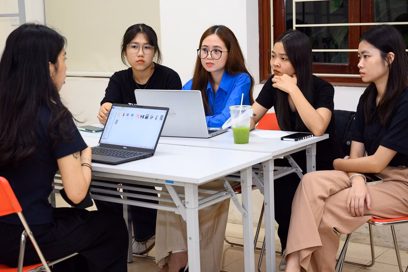 Nhiều ý kiến xoay quanh việc phỏng vấn để vào CLB. (Ảnh: Công Huân) Nhiều ý kiến xoay quanh việc phỏng vấn để vào CLB. (Ảnh: Công Huân)