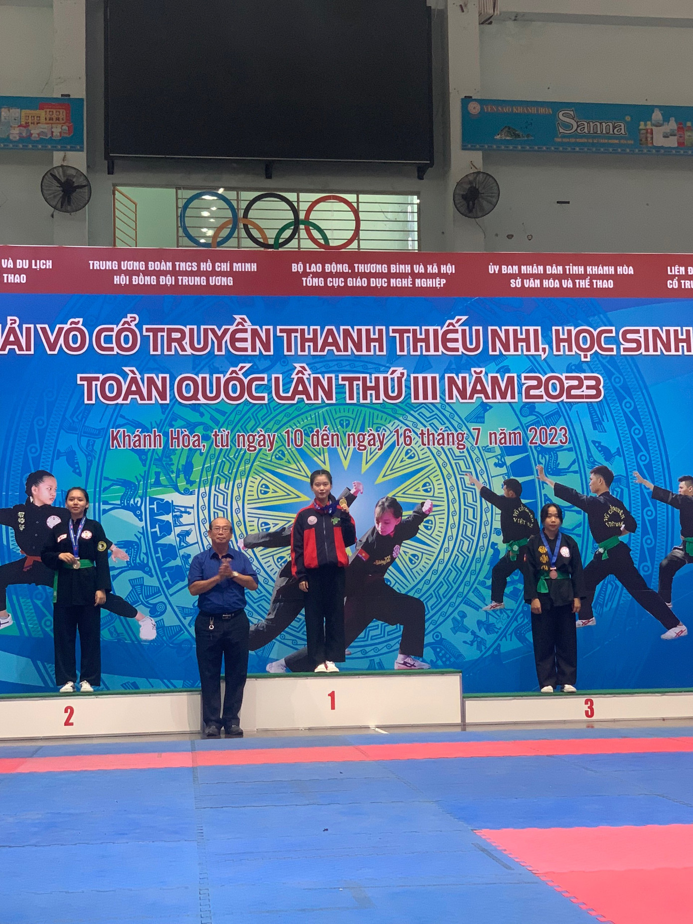 Bích Liên đạt Huy chương Vàng tại giải Võ cổ truyền thanh thiếu nhi, học sinh toàn quốc lần thứ III năm 2023. Bích Liên đạt Huy chương Vàng tại giải Võ cổ truyền thanh thiếu nhi, học sinh toàn quốc lần thứ III năm 2023.