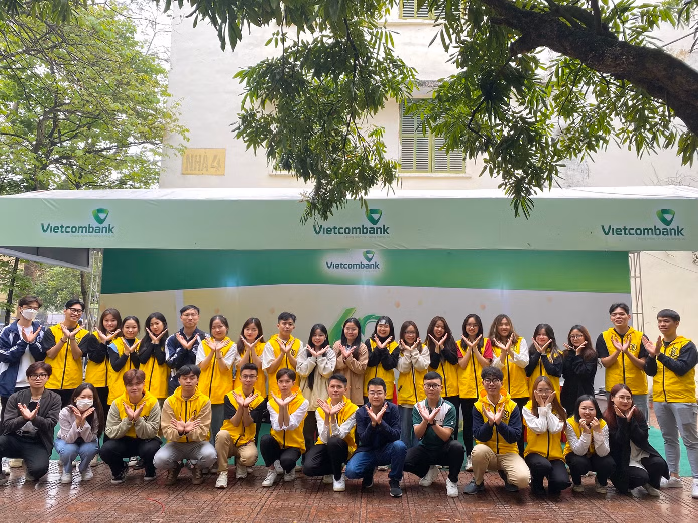 Hữu Lợi là thành viên Ban Đối ngoại - Hội Sinh viên - Trường Đại học Kinh tế Quốc dân Gen thứ 17.