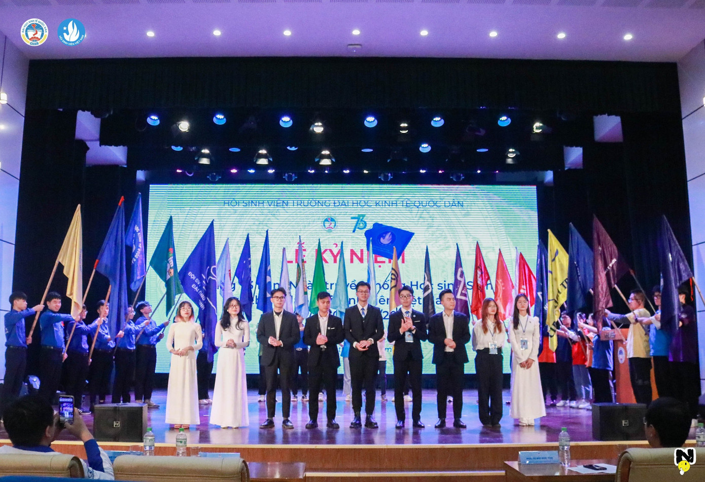 Gia Khiêm và các đồng chí trong Ban Thư ký Hội Sinh viên Trường Đại học Kinh tế Quốc dân tại Lễ kỉ niệm 73 năm ngày Truyền thống Học sinh Sinh viên 9/1. Gia Khiêm và các đồng chí trong Ban Thư ký Hội Sinh viên Trường Đại học Kinh tế Quốc dân tại Lễ kỉ niệm 73 năm ngày Truyền thống Học sinh Sinh viên 9/1.