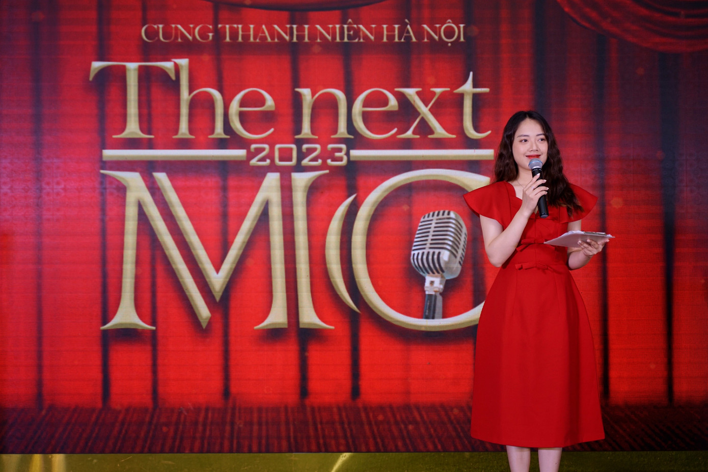 Cô đạt Giải Ba cuộc thi "The next MC" do Hội sinh viên Thành phố Hà Nội tổ chức.