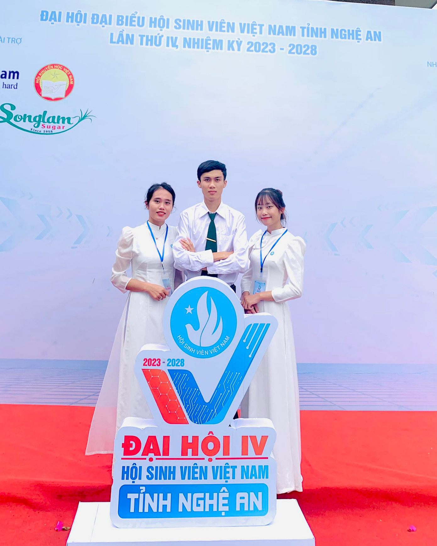 Viết Toàn tham dự Đại hội Hội Sinh viên tỉnh Nghệ An.