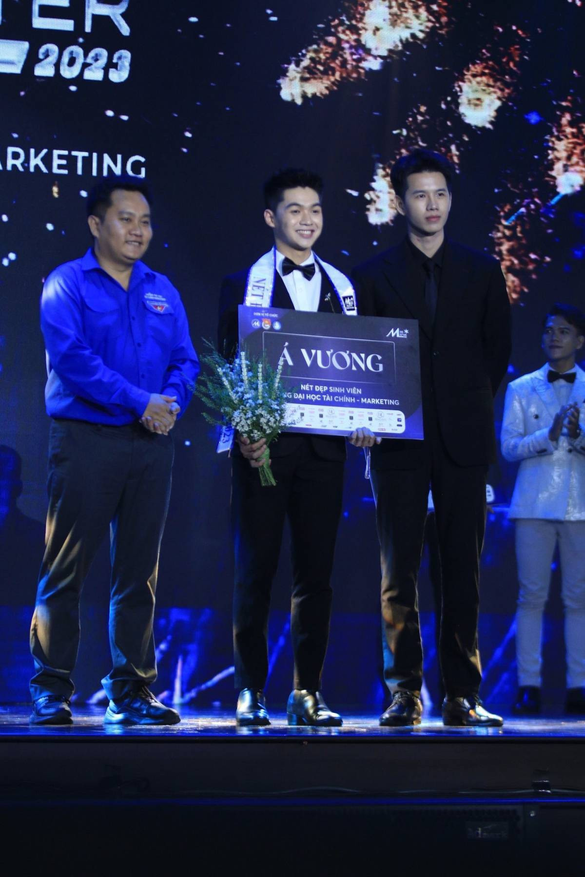 Dương muốn nhắn nhủ đến các bạn trẻ sau này khi tham gia một cuộc thi sắc đẹp điều đầu tiên cần chuẩn bị là phải thật tự tin và cố gắng.