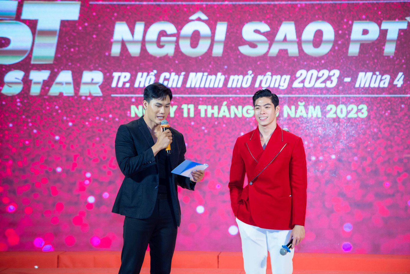 Á vương Hữu Anh và Nam vương Việt Hoàng.