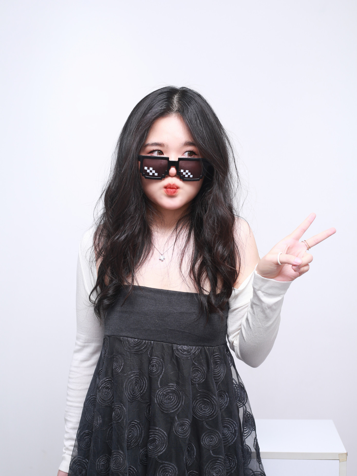 Đối với cô, để trở thành một người có ích cho xã hội trước hết bản thân mình hãy là người có ích.