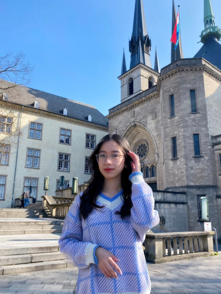 Linh tại Luxembourg.