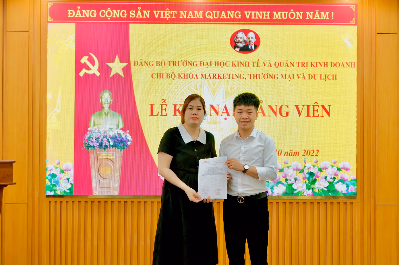 Trở thành Đảng viên Đảng Cộng sản Việt Nam vào năm 2022.