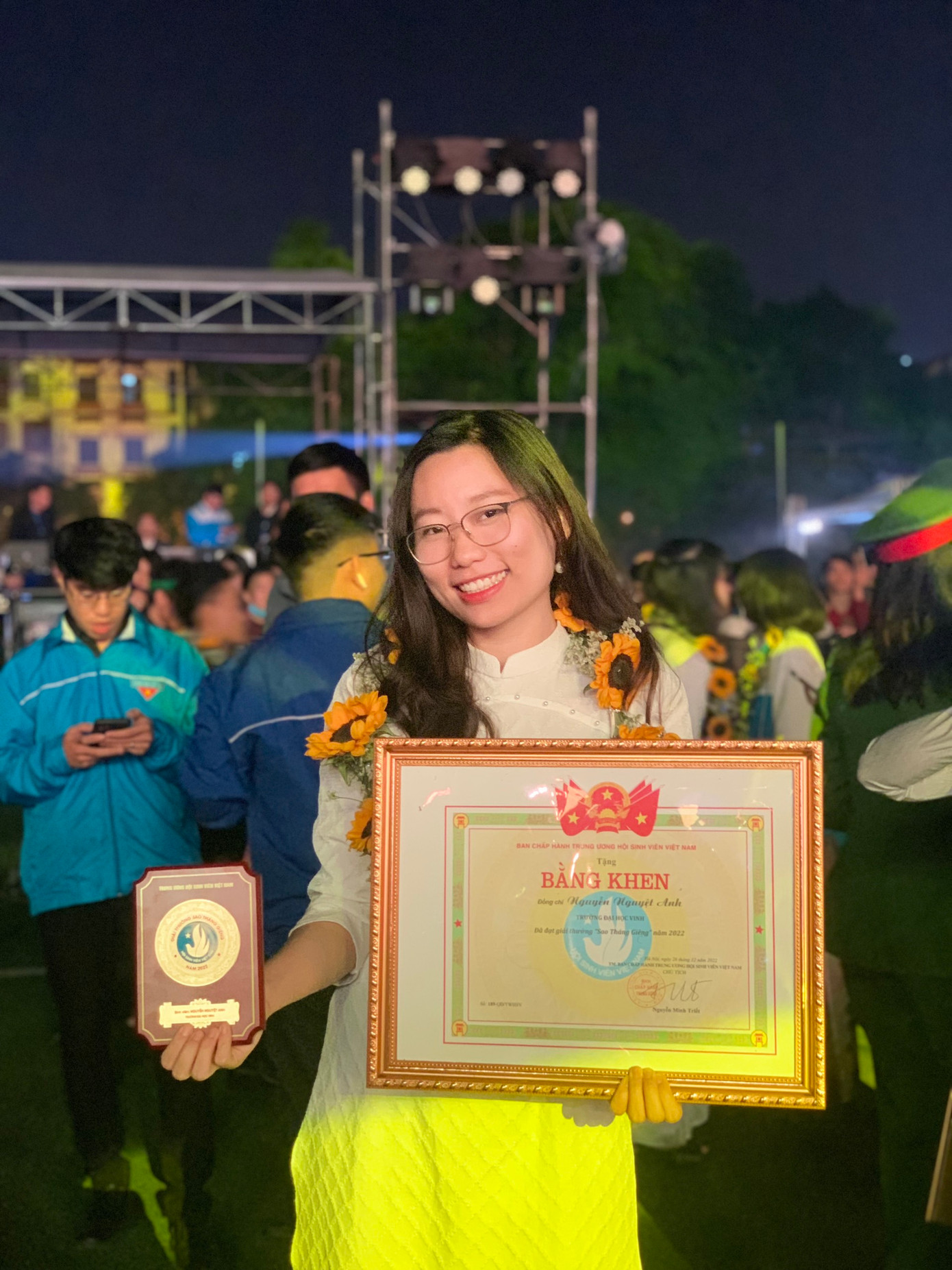 Ngày 7/1/2023, Nguyệt Anh vinh dự được nhận giải thưởng Sao Tháng Giêng cấp Trung ương năm 2022.