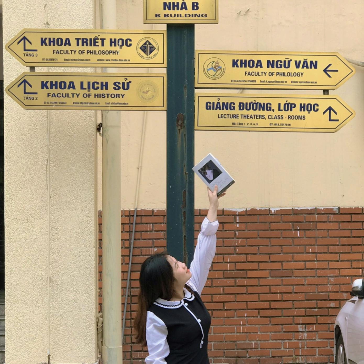 Năm thứ 2 đại học, nữ sinh viên quyết định học thêm văn bằng hai tại khoa Ngữ Văn - ngành Sư phạm Ngữ văn.