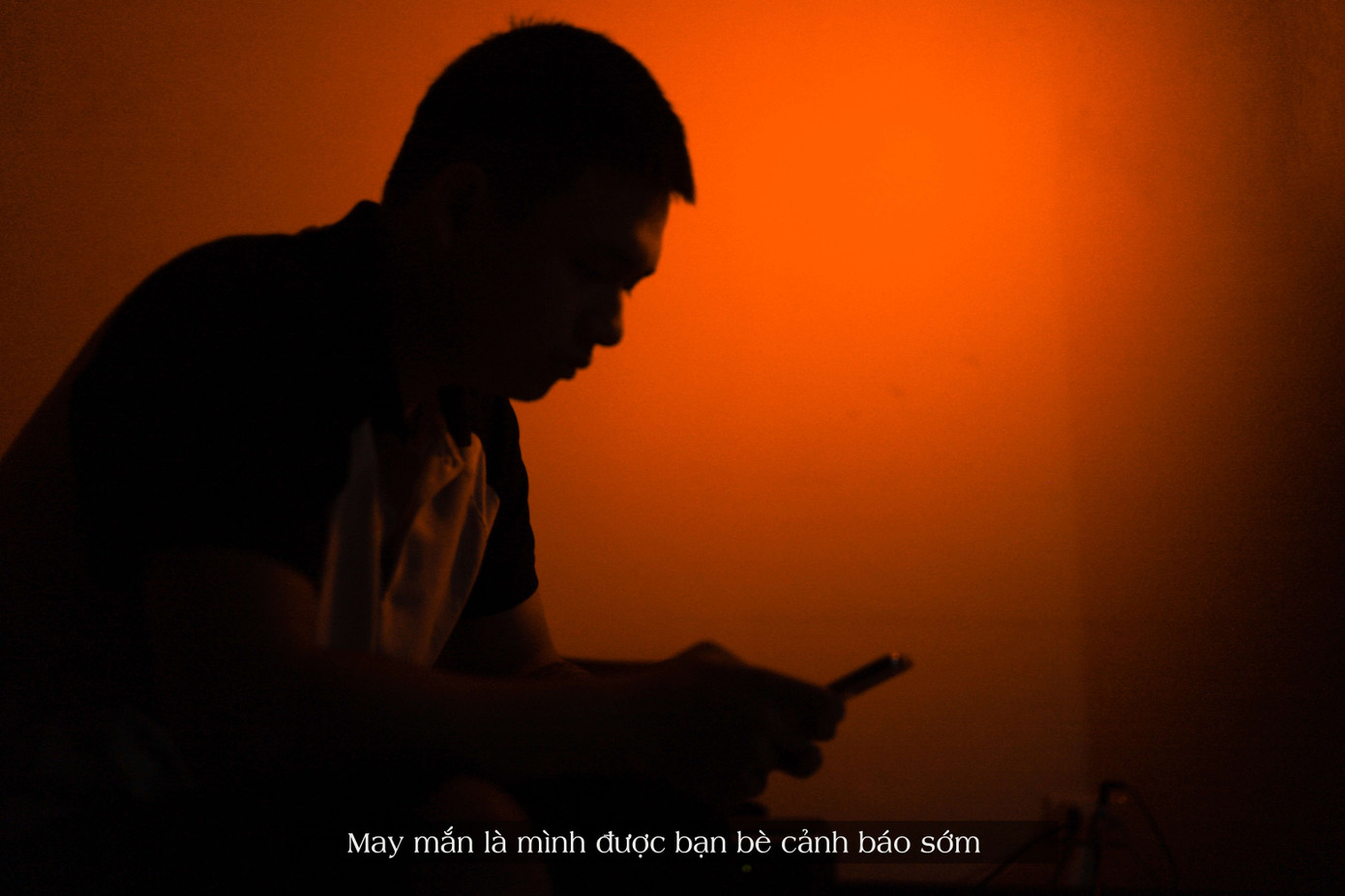 Huy Hùng từng bị thao túng tâm lý khi nghe những “lãnh đạo” diễn thuyết.