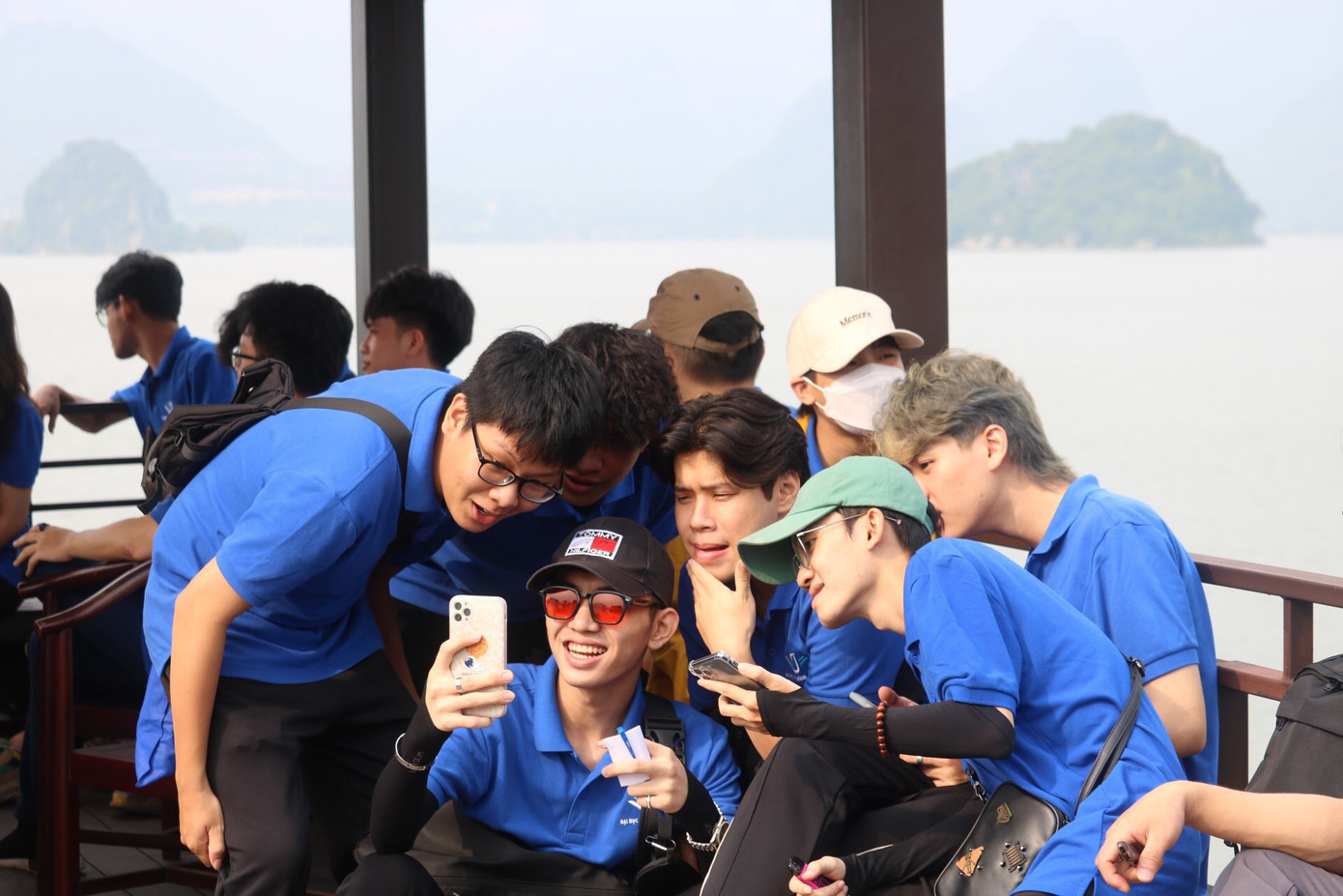 Nhờ tham gia các hoạt động, Xuân Hoàn đã dần tự tin và cởi mở hơn với mọi người xung quanh.