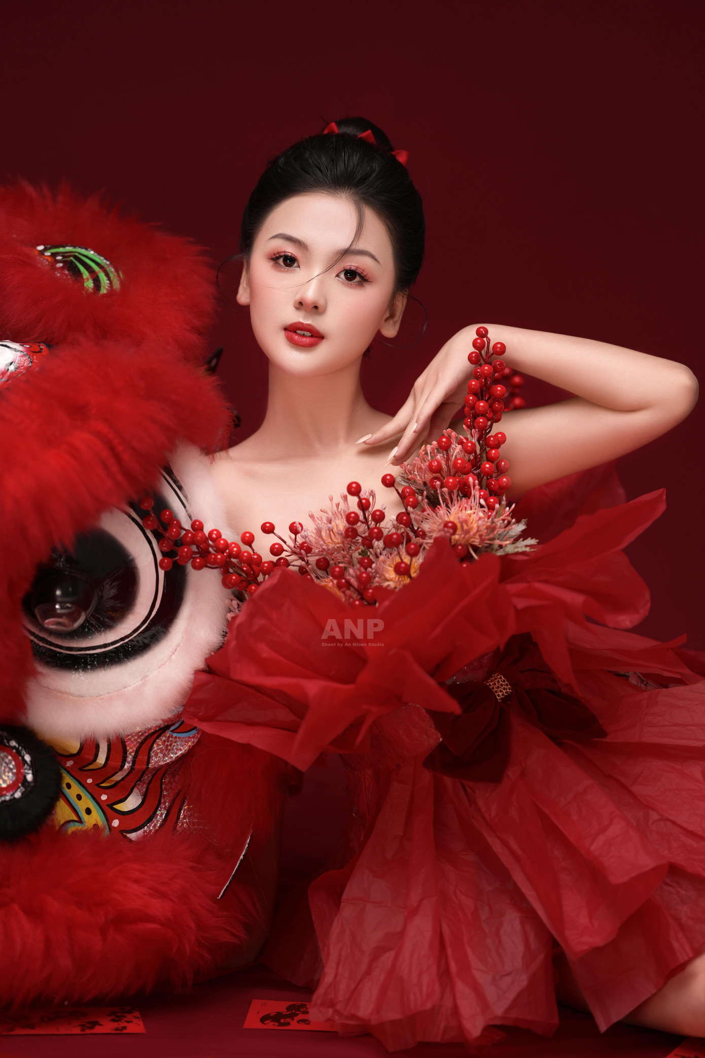 Mỗi góc chụp đều tạo nên được một bức ảnh đẹp cùng thần sắc khác nhau của Tiểu Ngọc.