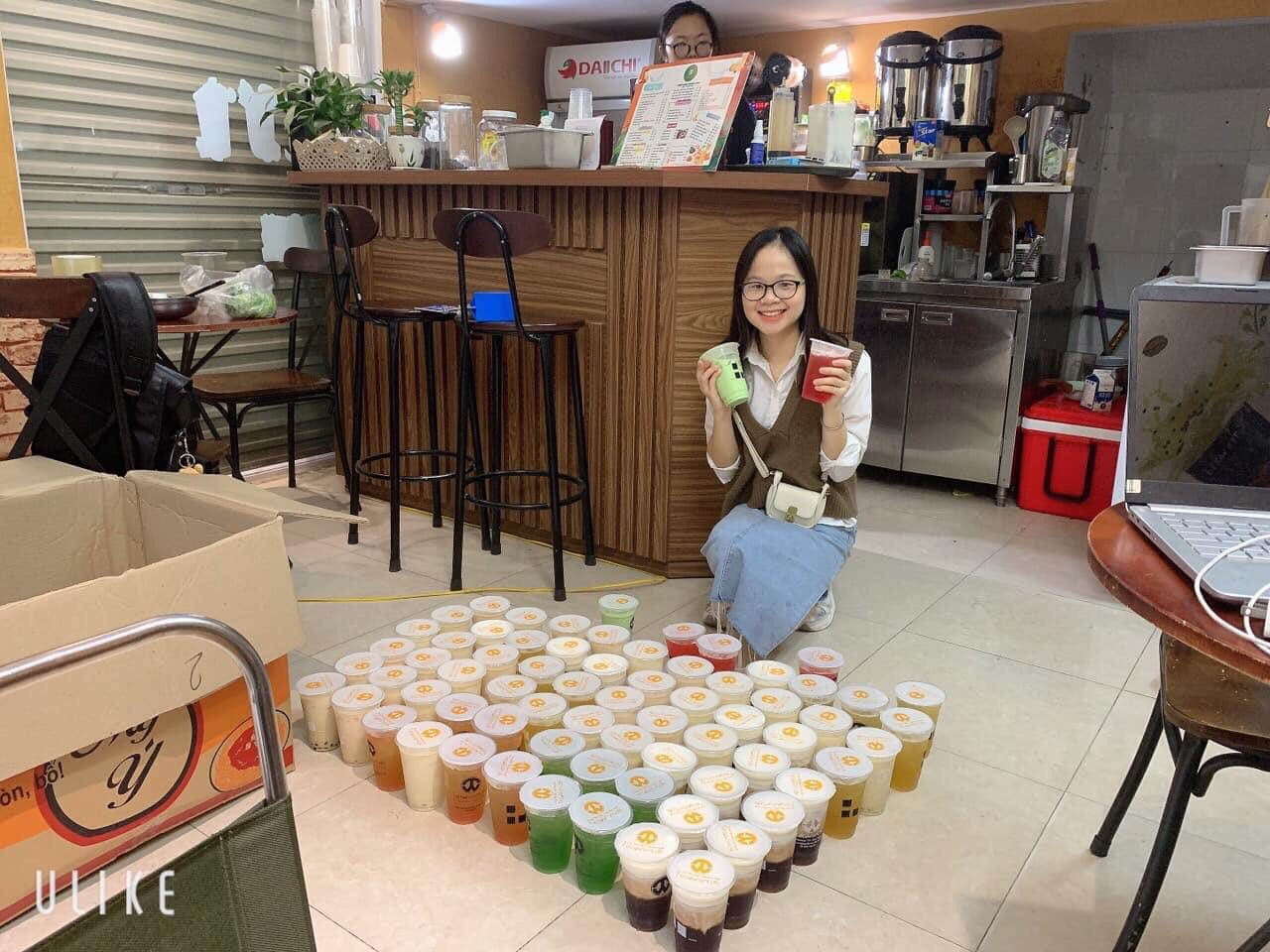 Với sự nỗ lực không quản ngại khó khăn, Phương Thúy đã nhận được sự ủng hộ nhiệt tình từ mọi người.