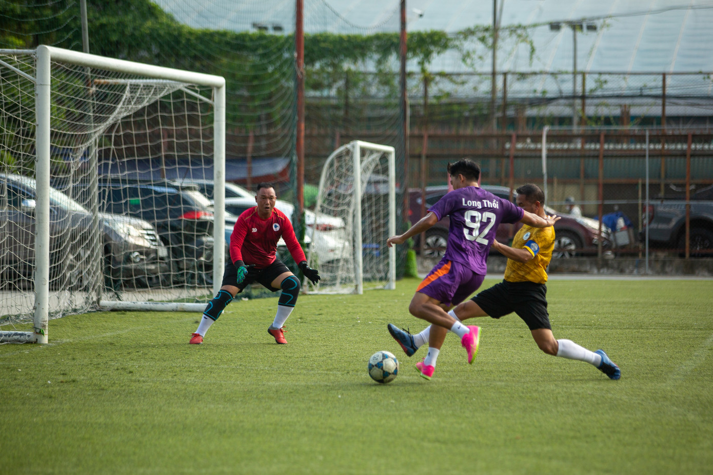 Tổ chức các trận đấu gây quỹ là hoạt động thường niên của CLB Bóng đá V-Star. Tổ chức các trận đấu gây quỹ là hoạt động thường niên của CLB Bóng đá V-Star.