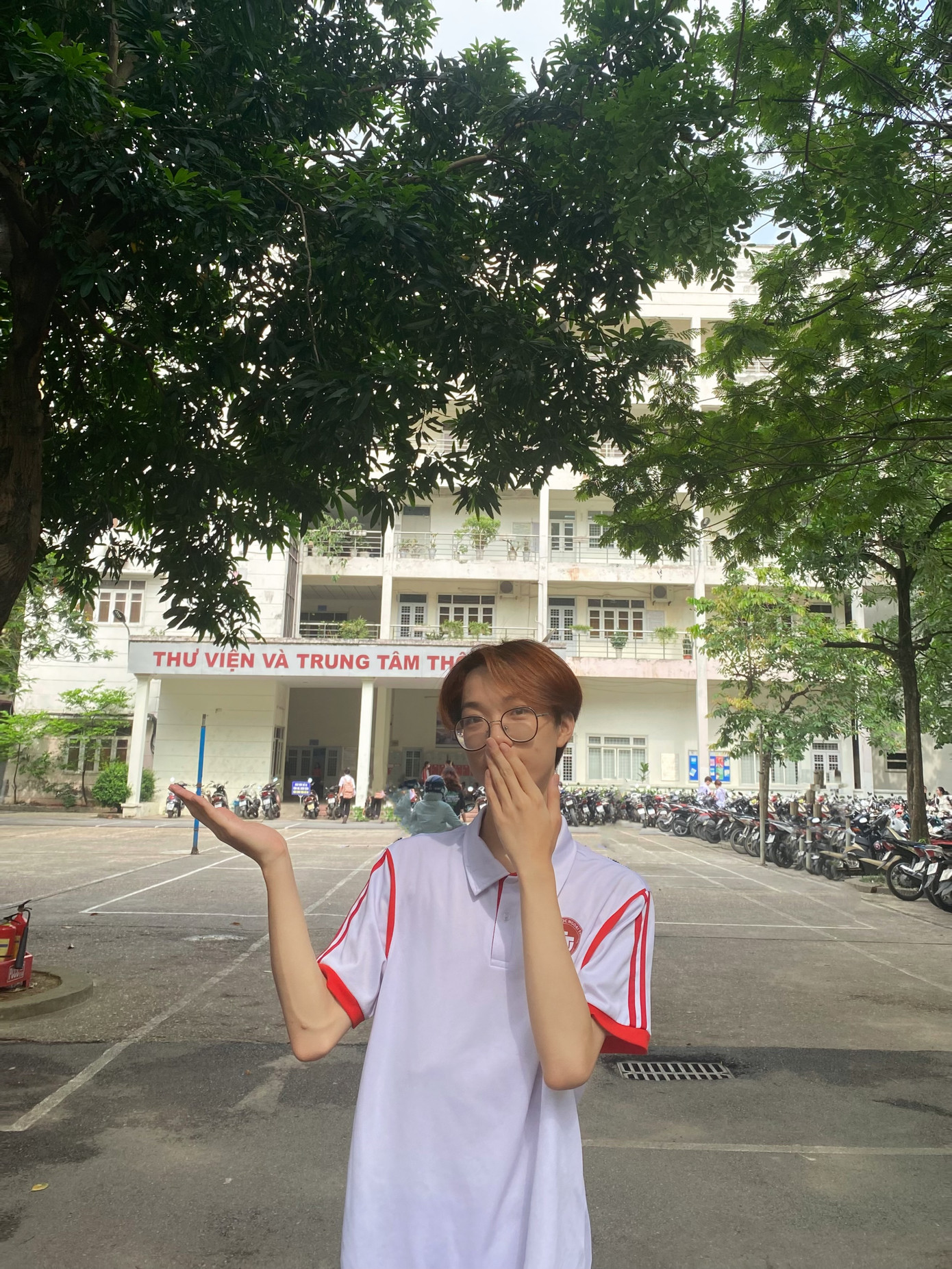 Trương Phú Nhuận - chủ sở hữu kênh TikTok @nhunnhun0201 với 186.3k followers. Trương Phú Nhuận - chủ sở hữu kênh TikTok @nhunnhun0201 với 186.3k followers.