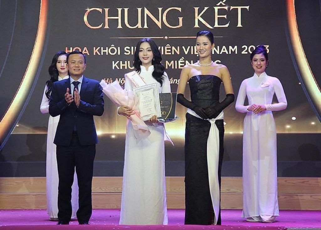 Vân Anh nhận danh hiệu Á khôi 2 - Cột mốc quan trọng trong hành trình phát triển bản thân.