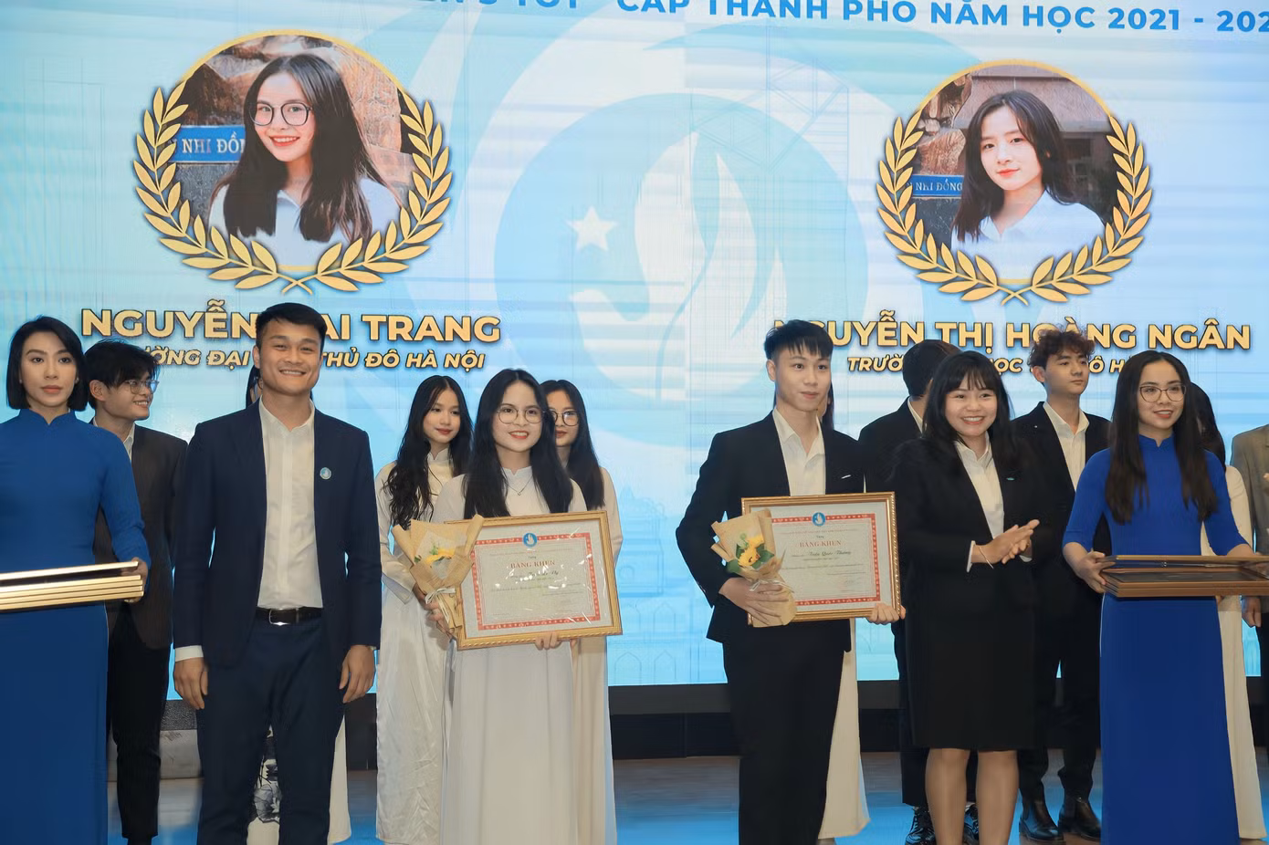 Kỷ niệm 73 năm Ngày truyền thống Học sinh, sinh viên và Hội Sinh viên Việt Nam (09/01/1950 - 09/01/2023); tuyên dương cá nhân, tập thể đạt danh hiệu “Sinh viên 5 tốt” cấp Thành phố năm 2022. Kỷ niệm 73 năm Ngày truyền thống Học sinh, sinh viên và Hội Sinh viên Việt Nam (09/01/1950 - 09/01/2023); tuyên dương cá nhân, tập thể đạt danh hiệu “Sinh viên 5 tốt” cấp Thành phố năm 2022.