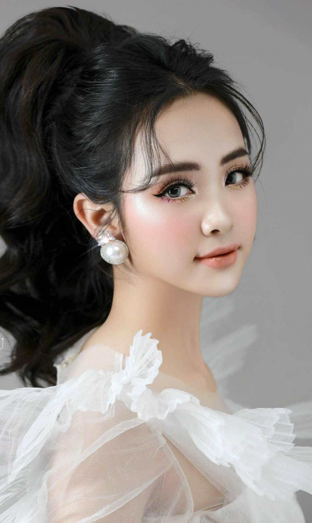 Gương mặt phù hợp với đa dạng phong cách trang điểm. ( Ảnh: NVCC) Gương mặt phù hợp với đa dạng phong cách trang điểm. ( Ảnh: NVCC)