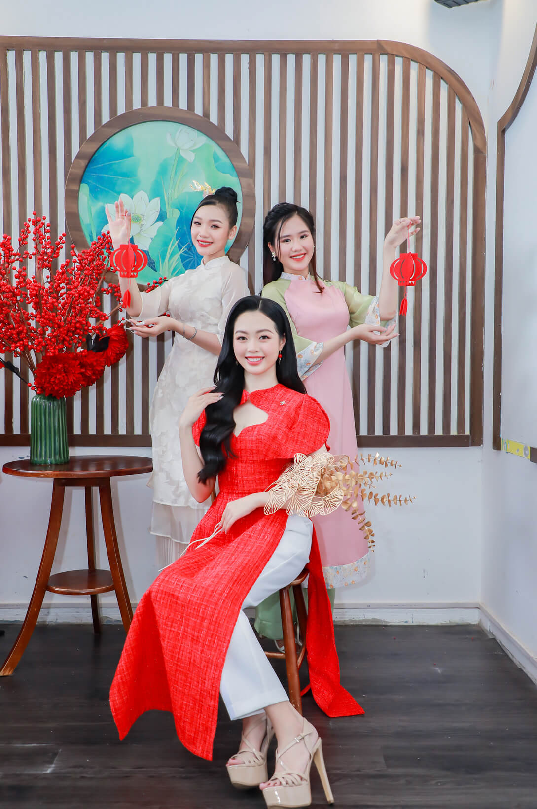 Top 3 Miss UEF. Top 3 Miss UEF.