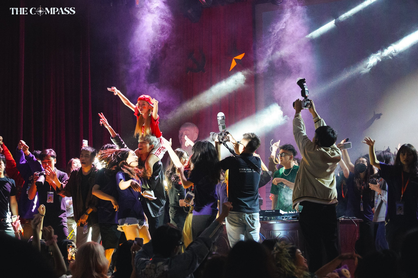 Ấn tượng không khí náo nhiệt của đêm Gala đại nhạc hội "Premiere 2022" (Ảnh BTC).