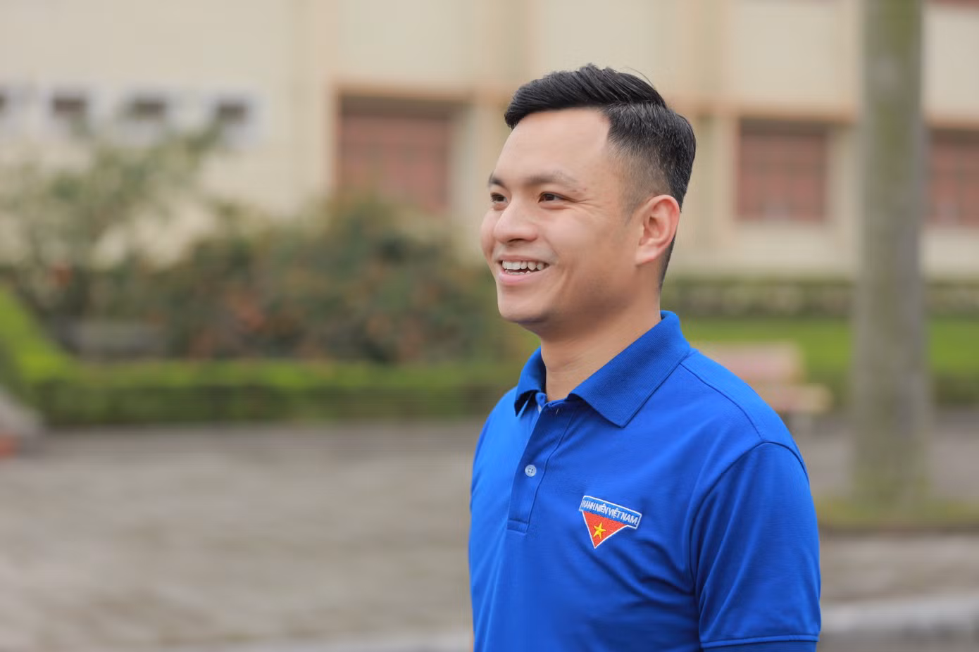 Anh Cao Việt Dũng - công tác quản lý người học của Trường Ngoại ngữ - Đại học Thái Nguyên, cũng là Phó chủ tịch Hội sinh viên Việt Nam Đại học Thái Nguyên.