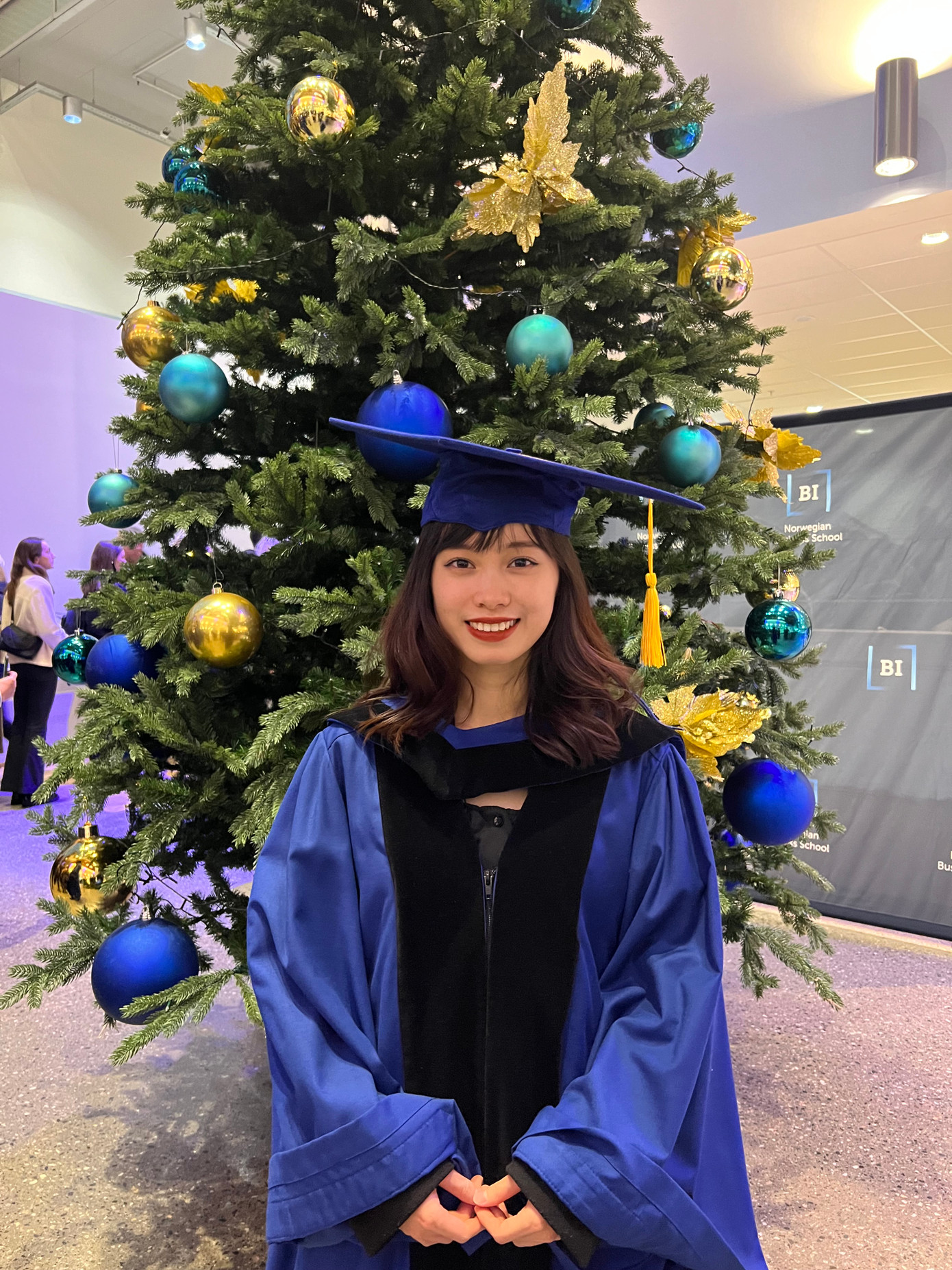 Hải là nữ sinh người Việt tốt nghiệp bằng danh dự Kinh doanh tại ngôi trường số 1 Na Uy.