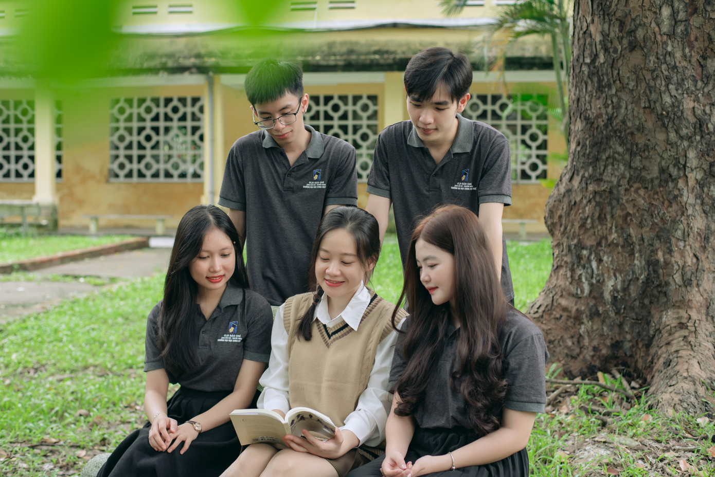 Hướng tới phát triển thế hệ sinh viên năng động, sáng tạo và nhân văn trong giao tiếp, ứng xử.