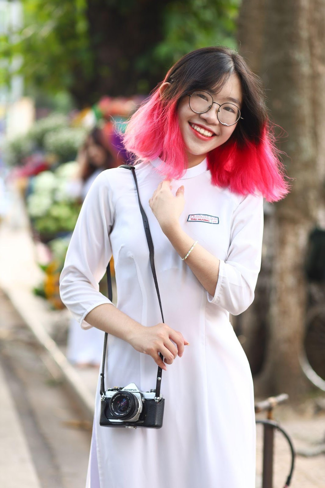 Nguyễn Dạ Thu Hương là sinh viên năm ba Trường Đại học Kinh tế Quốc dân. Nguyễn Dạ Thu Hương là sinh viên năm ba Trường Đại học Kinh tế Quốc dân.