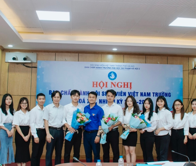 Tú Anh tham gia Hội nghị Ban chấp hành Hội Sinh viên Việt Nam Trường Đại học Sư phạm Hà Nội 2 Khoá XIII, nhiệm kỳ 2020-2023.