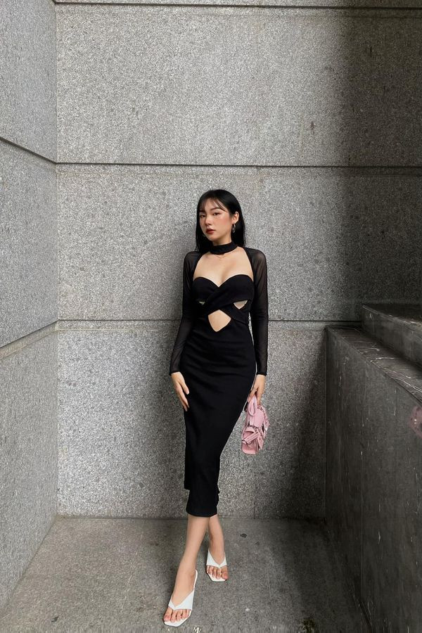 Trong mỗi phong cách thời trang và kiểu trang điểm lại toát lên một vẻ đẹp khác nhau của cô nàng mẫu ảnh tuổi 22. Trong mỗi phong cách thời trang và kiểu trang điểm lại toát lên một vẻ đẹp khác nhau của cô nàng mẫu ảnh tuổi 22.