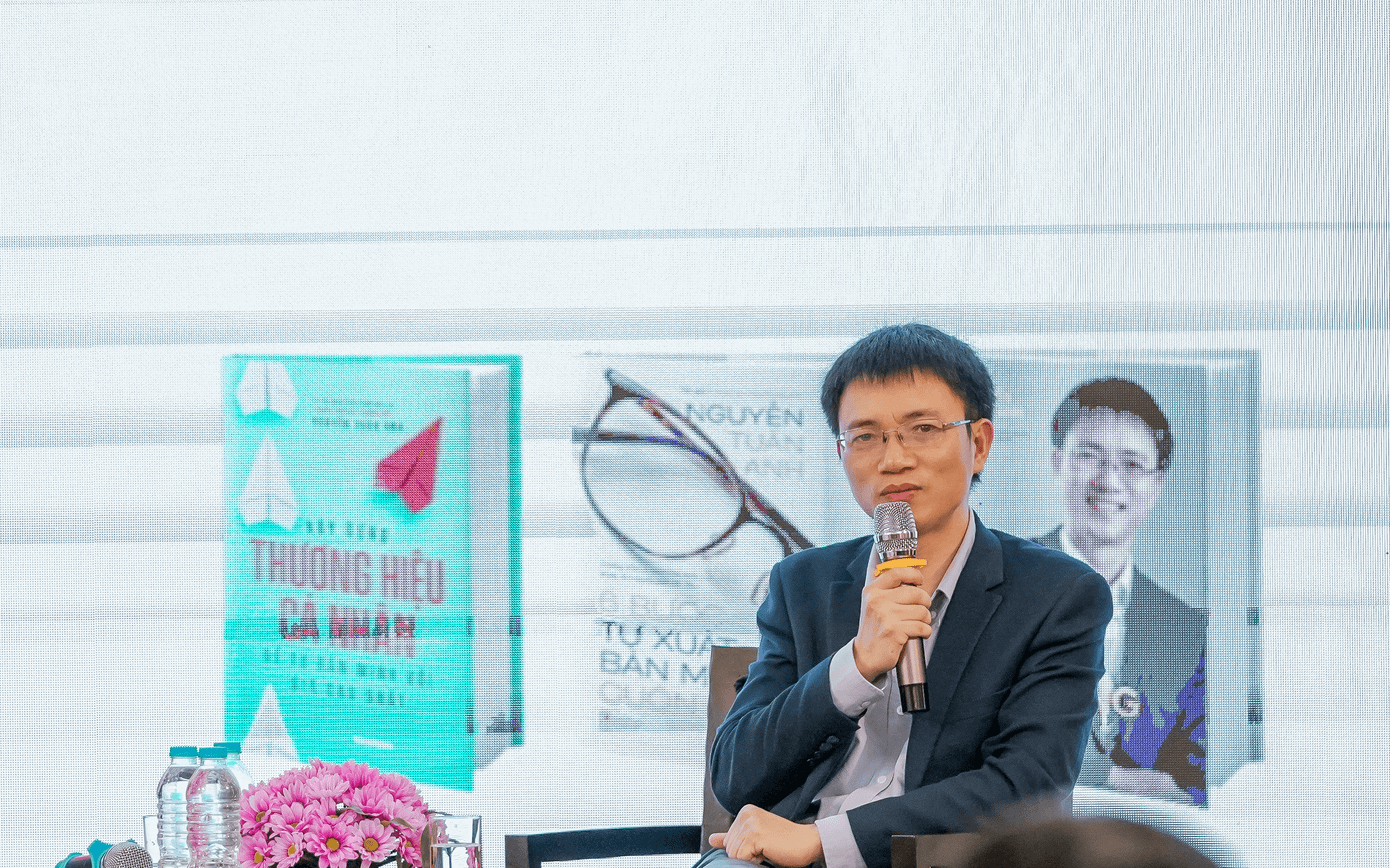 Tác giả, diễn giả, nhà báo Nguyễn Tuấn Anh. Ảnh: ONT Việt Nam. Tác giả, diễn giả, nhà báo Nguyễn Tuấn Anh. Ảnh: ONT Việt Nam.