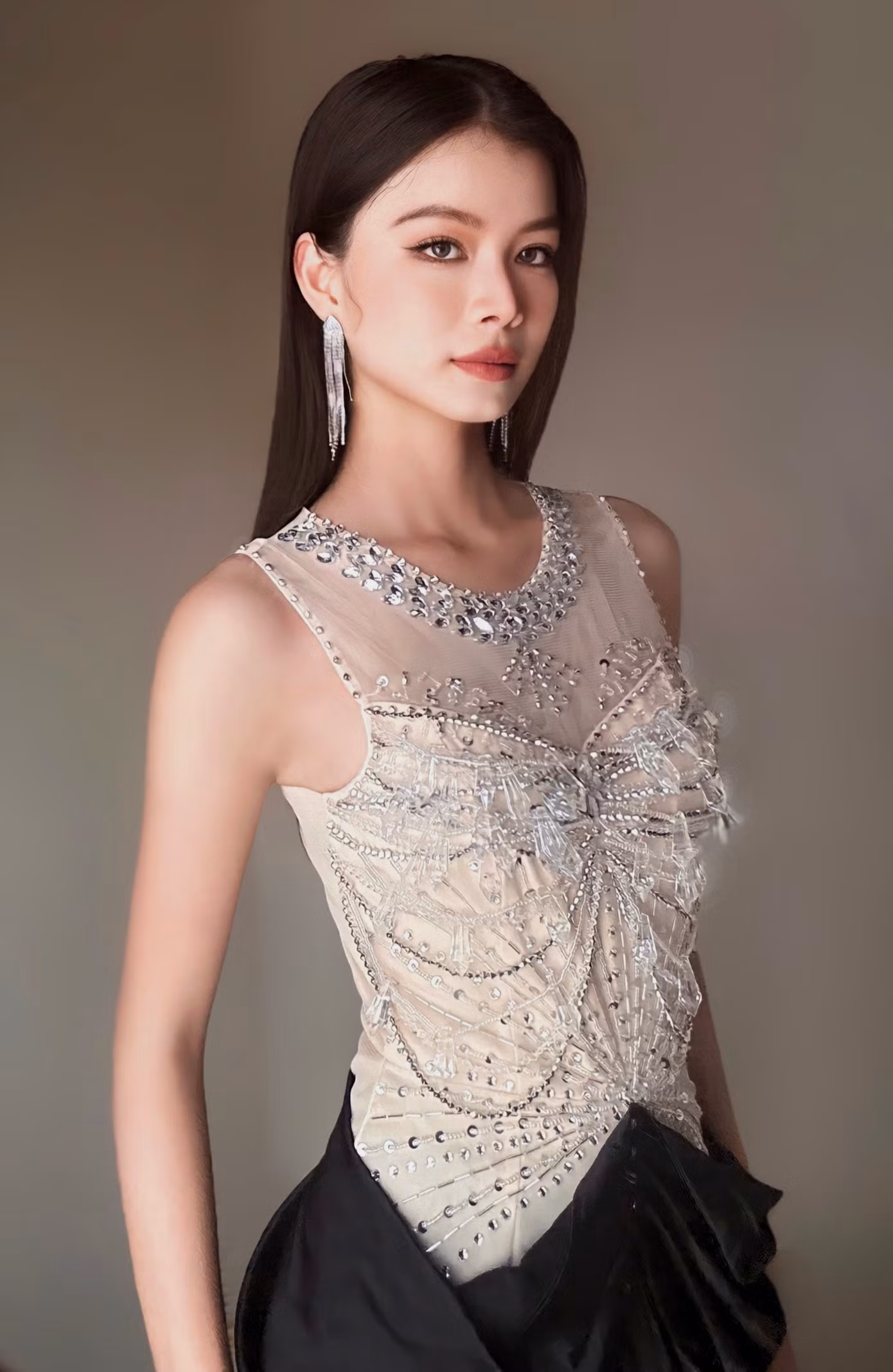 Trần Thị Thanh Thanh (sinh năm 2002) hiện là sinh viên năm 4 chuyên ngành Quản trị dịch vụ Du lịch và Lữ hành, khoa Khách sạn Du lịch, Trường Đại học Thương mại.