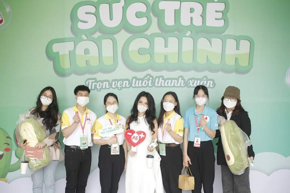 Tâm Phương cùng các bạn đóng góp không nhỏ cho các chương trình tình nguyện trong và ngoài Học viện như: Sức trẻ Tài chính, Lễ hội Xuân Hồng, Mùa hè Nhân ái, Giọt hồng Tri ân, Chiến dịch Thanh niên tình nguyện hè,... Tâm Phương cùng các bạn đóng góp không nhỏ cho các chương trình tình nguyện trong và ngoài Học viện như: Sức trẻ Tài chính, Lễ hội Xuân Hồng, Mùa hè Nhân ái, Giọt hồng Tri ân, Chiến dịch Thanh niên tình nguyện hè,...