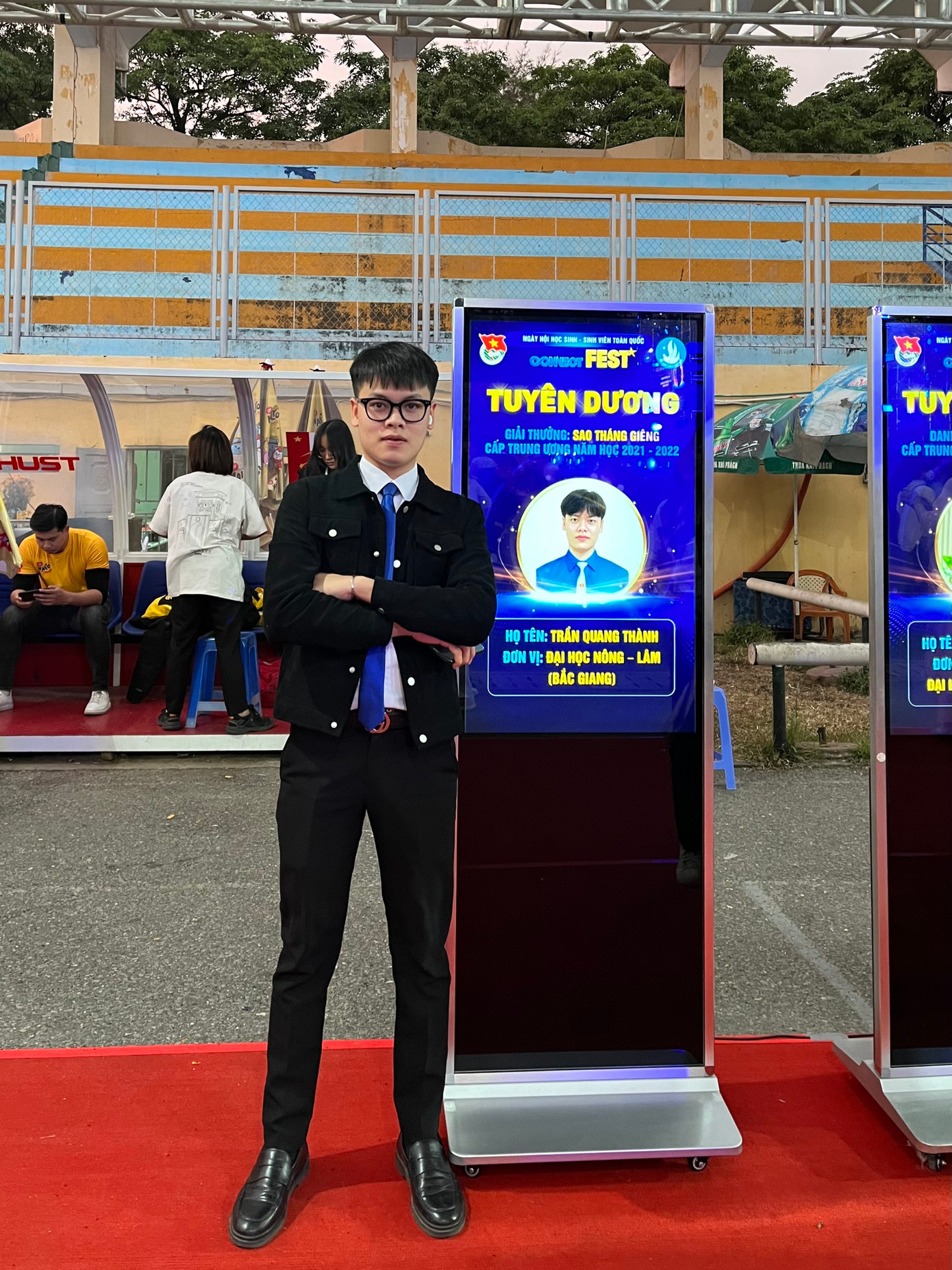 Trần Quang Thành (sinh năm 2001, Bắc Giang) đang là sinh viên năm 4 chuyên ngành Thú Y, Khoa Chăn nuôi – Thú Y, Trường Đại học Nông – Lâm Bắc Giang. Trần Quang Thành (sinh năm 2001, Bắc Giang) đang là sinh viên năm 4 chuyên ngành Thú Y, Khoa Chăn nuôi – Thú Y, Trường Đại học Nông – Lâm Bắc Giang.