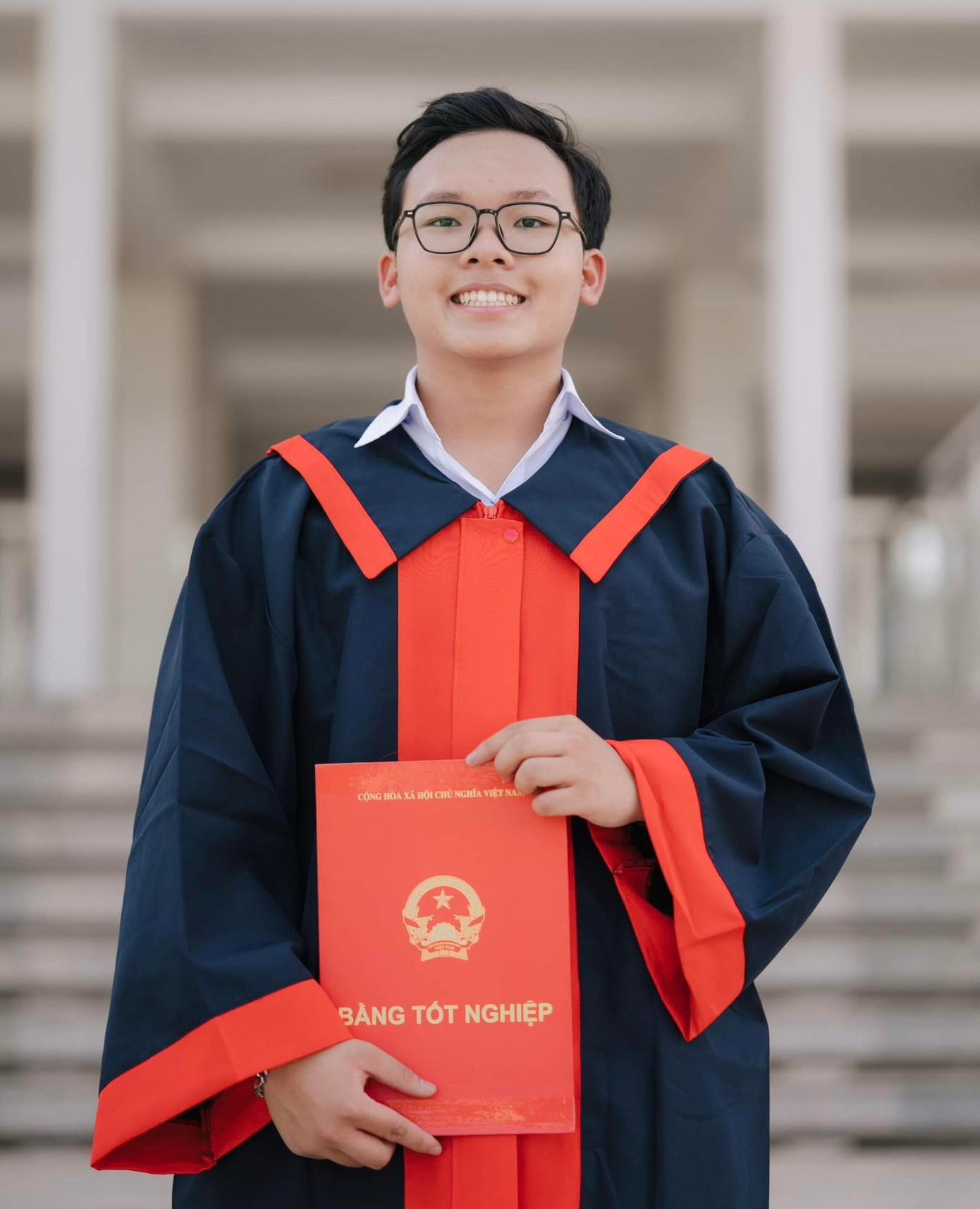 Lê Đức Tùng Dương - Học sinh lớp 12 Toán, trường THPT Chuyên Lương Thế Vinh (Đồng Nai). Lê Đức Tùng Dương - Học sinh lớp 12 Toán, trường THPT Chuyên Lương Thế Vinh (Đồng Nai).