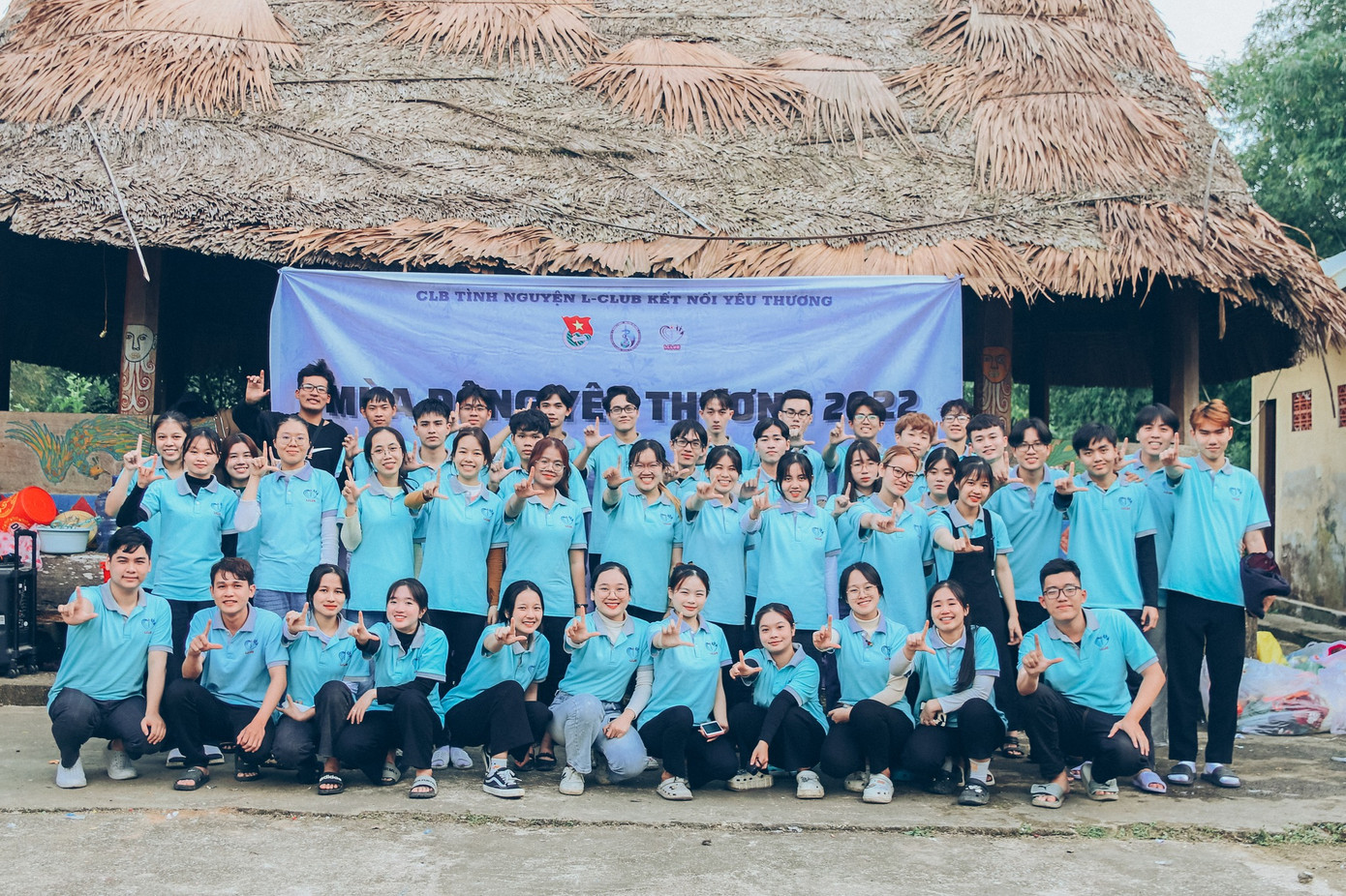 L-CLUB trực thuộc Đoàn Thanh niên Cộng sản Hồ Chí Minh Cơ quan Đại học Đà Nẵng. L-CLUB trực thuộc Đoàn Thanh niên Cộng sản Hồ Chí Minh Cơ quan Đại học Đà Nẵng.