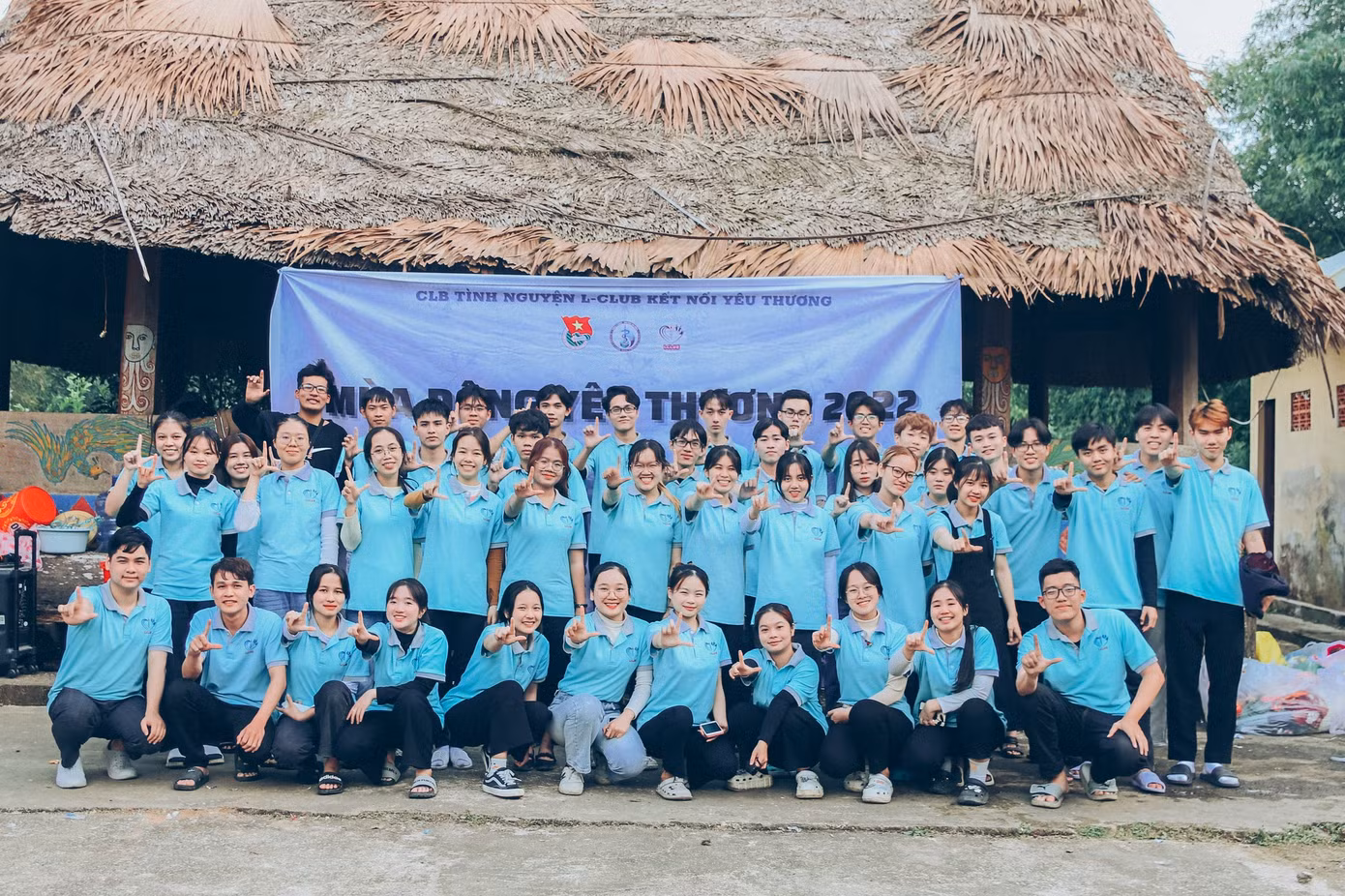 L-CLUB trực thuộc Đoàn Thanh niên Cộng sản Hồ Chí Minh Cơ quan Đại học Đà Nẵng. L-CLUB trực thuộc Đoàn Thanh niên Cộng sản Hồ Chí Minh Cơ quan Đại học Đà Nẵng.