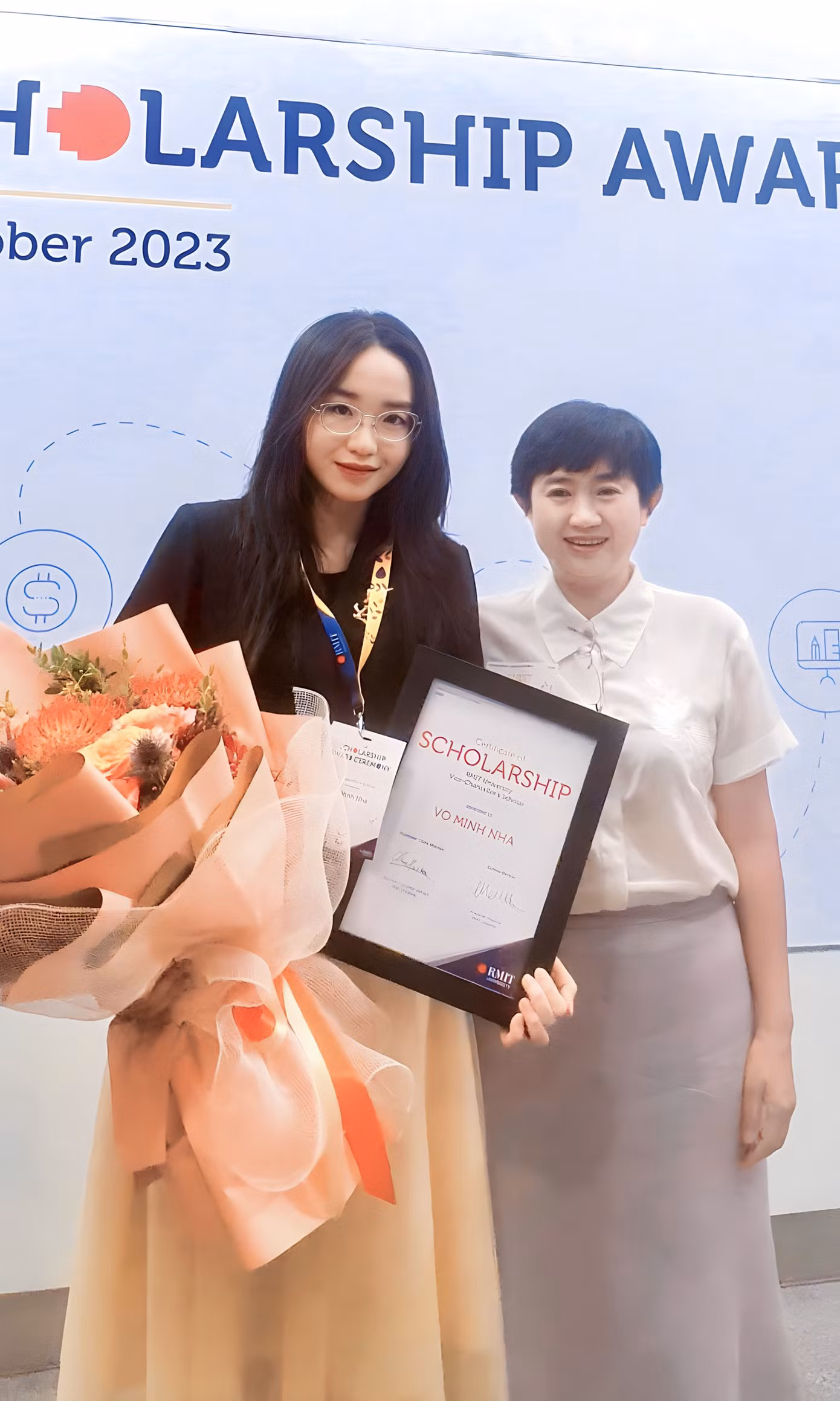 Theo Minh Nhã, học bổng không chỉ là một phần thưởng, mà còn là trách nhiệm và cam kết.