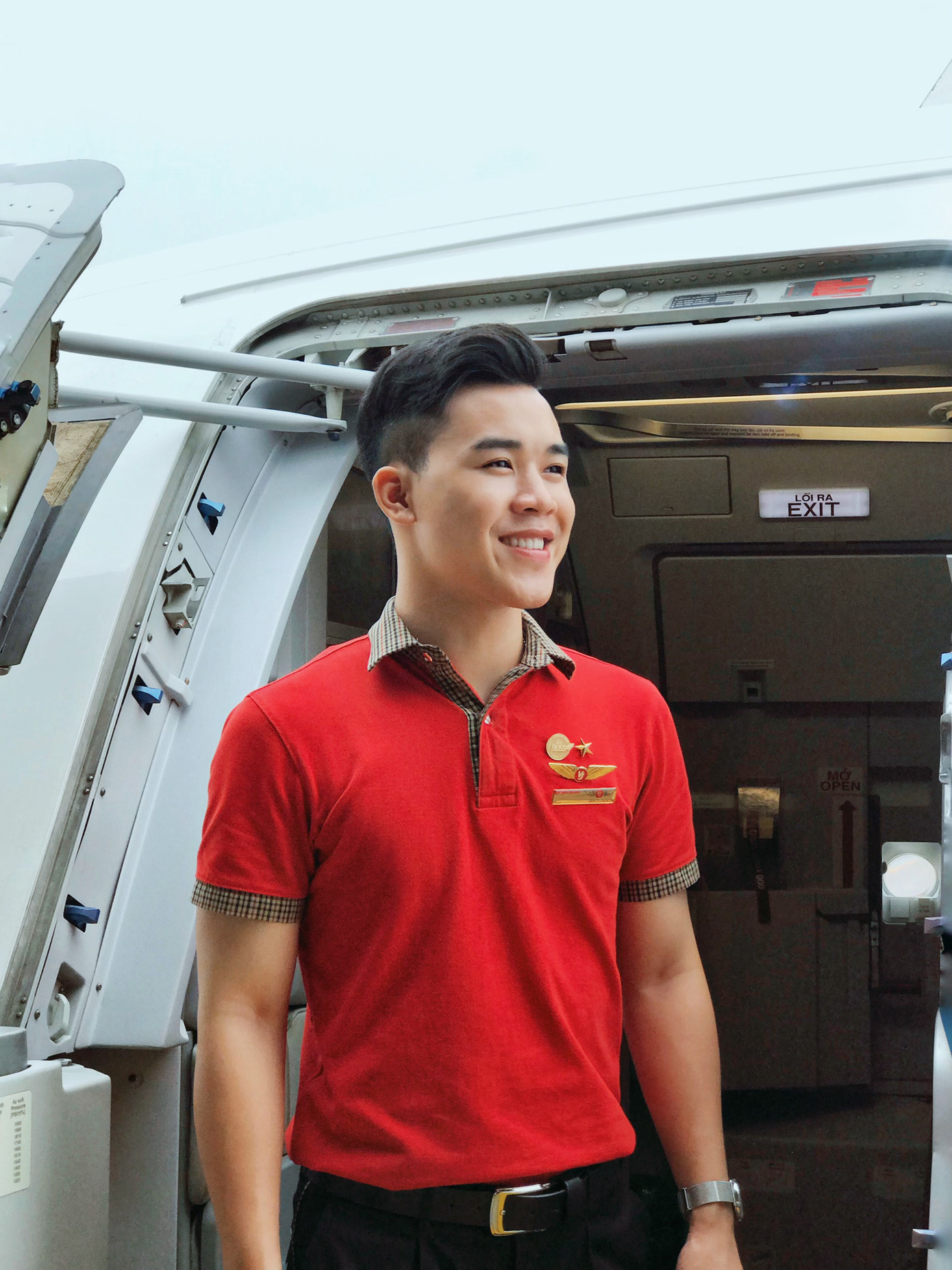 Minh Quý đang là tiếp viên trưởng của hãng hàng không Vietjet Air sau 5 năm công tác.