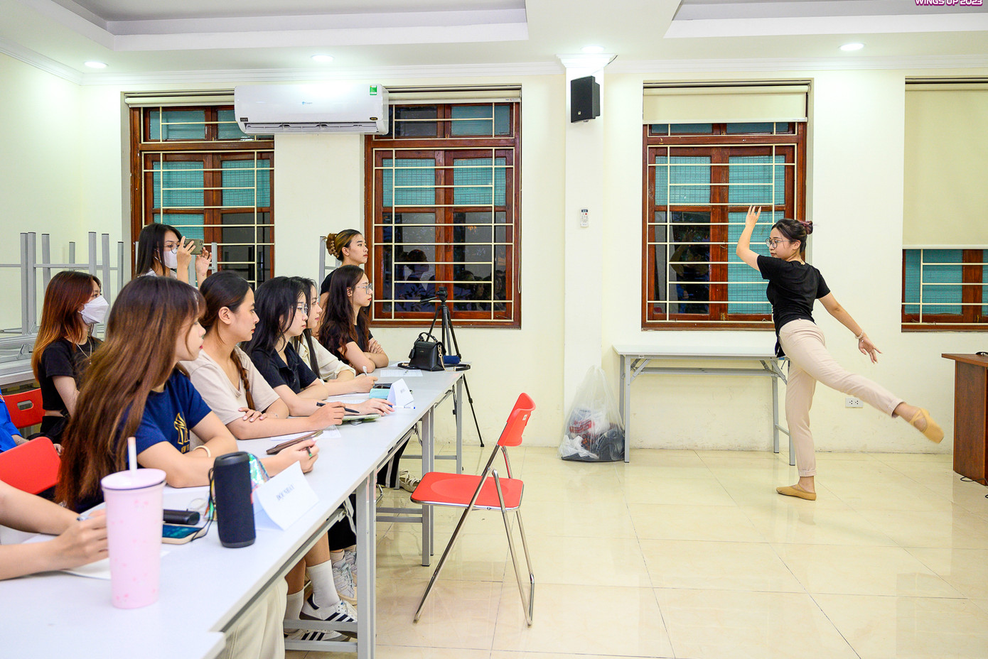 Buổi Casting của một CLB tại Học viện Báo chí và Tuyên truyền. (Ảnh: Công Huân)