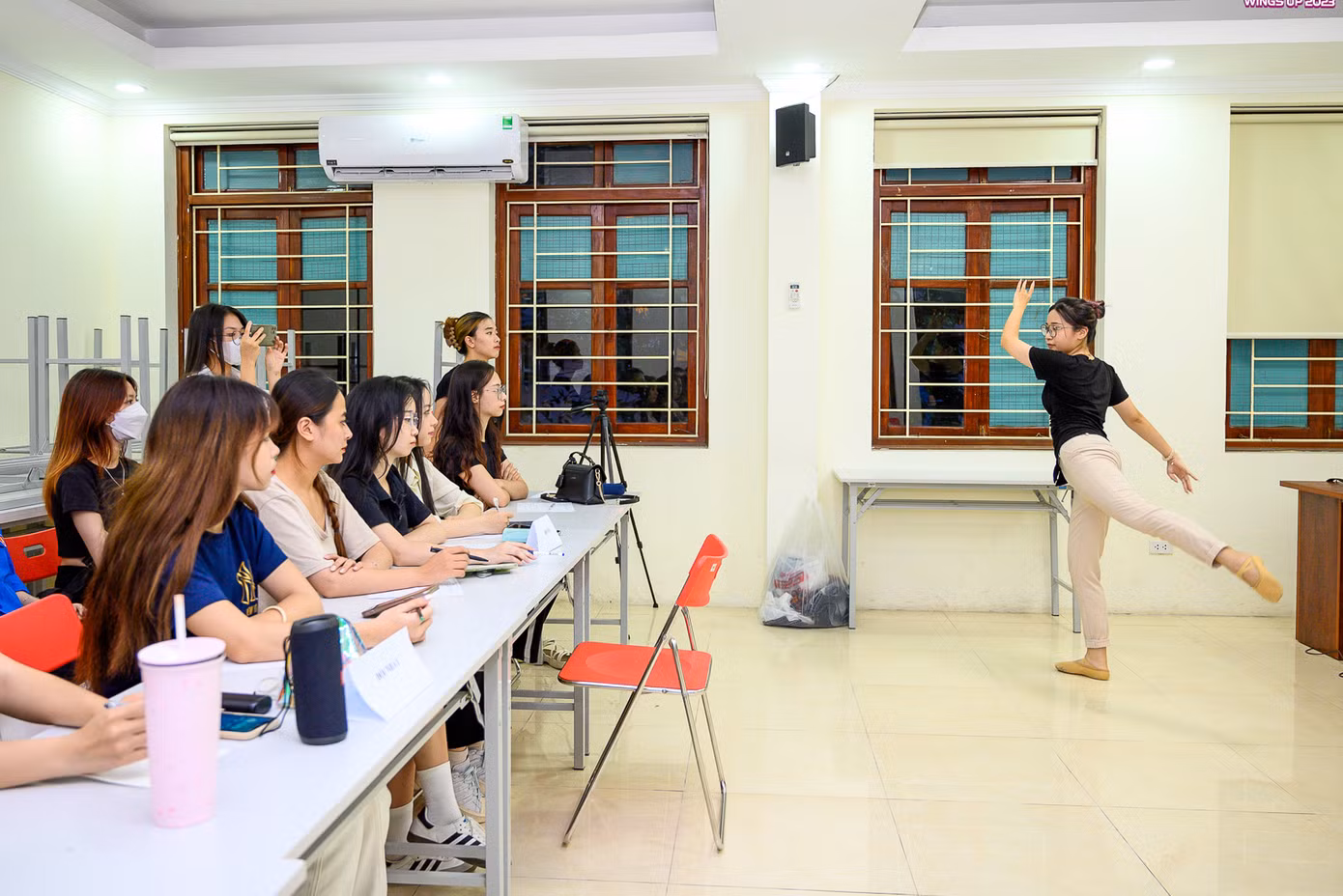Buổi Casting của một CLB tại Học viện Báo chí và Tuyên truyền. (Ảnh: Công Huân) Buổi Casting của một CLB tại Học viện Báo chí và Tuyên truyền. (Ảnh: Công Huân)