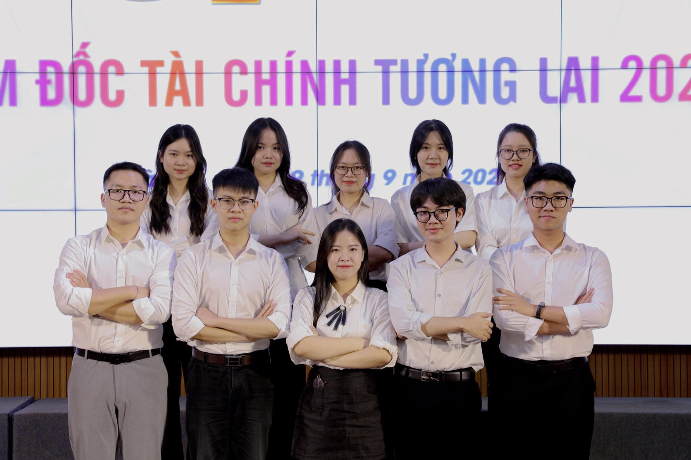 Trà My cùng nhóm sinh viên lọt Top 4 chung kết Cuộc thi CFO 2023