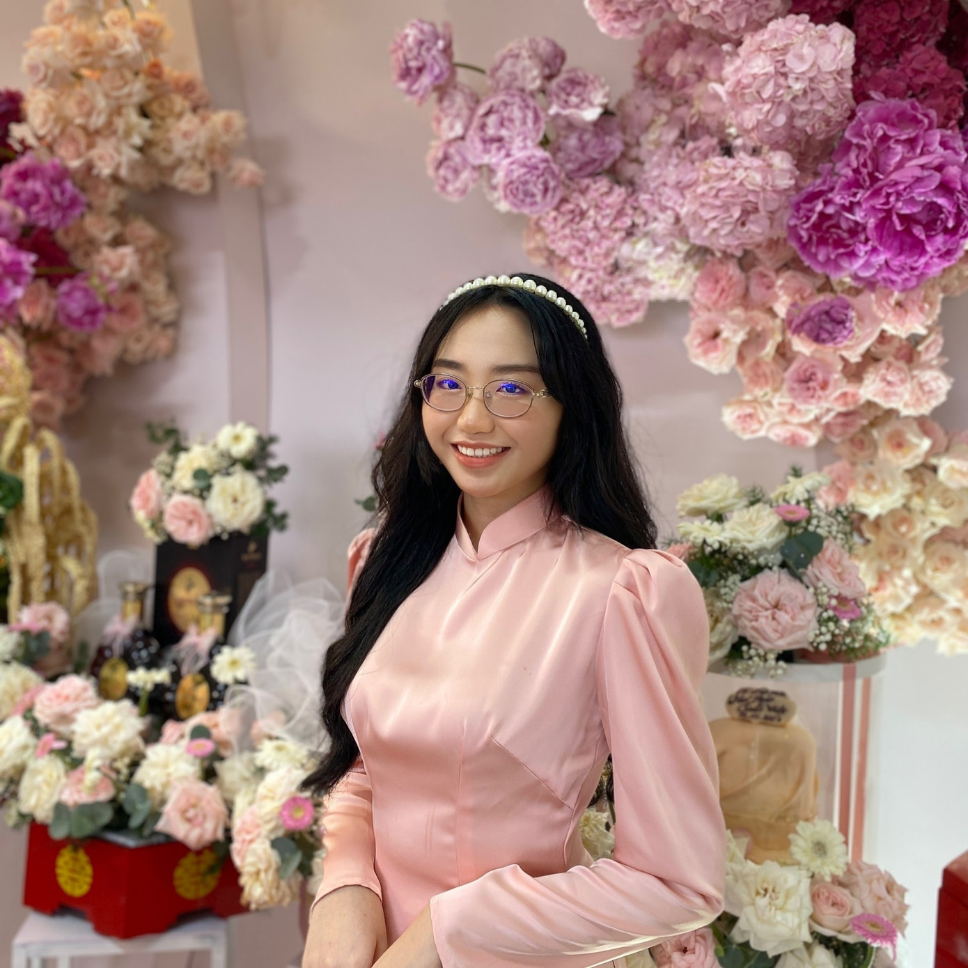 Minh Nhã luôn nỗ lực học tập và đạt nhiều thành tích cao khi còn là học sinh THPT. Minh Nhã luôn nỗ lực học tập và đạt nhiều thành tích cao khi còn là học sinh THPT.